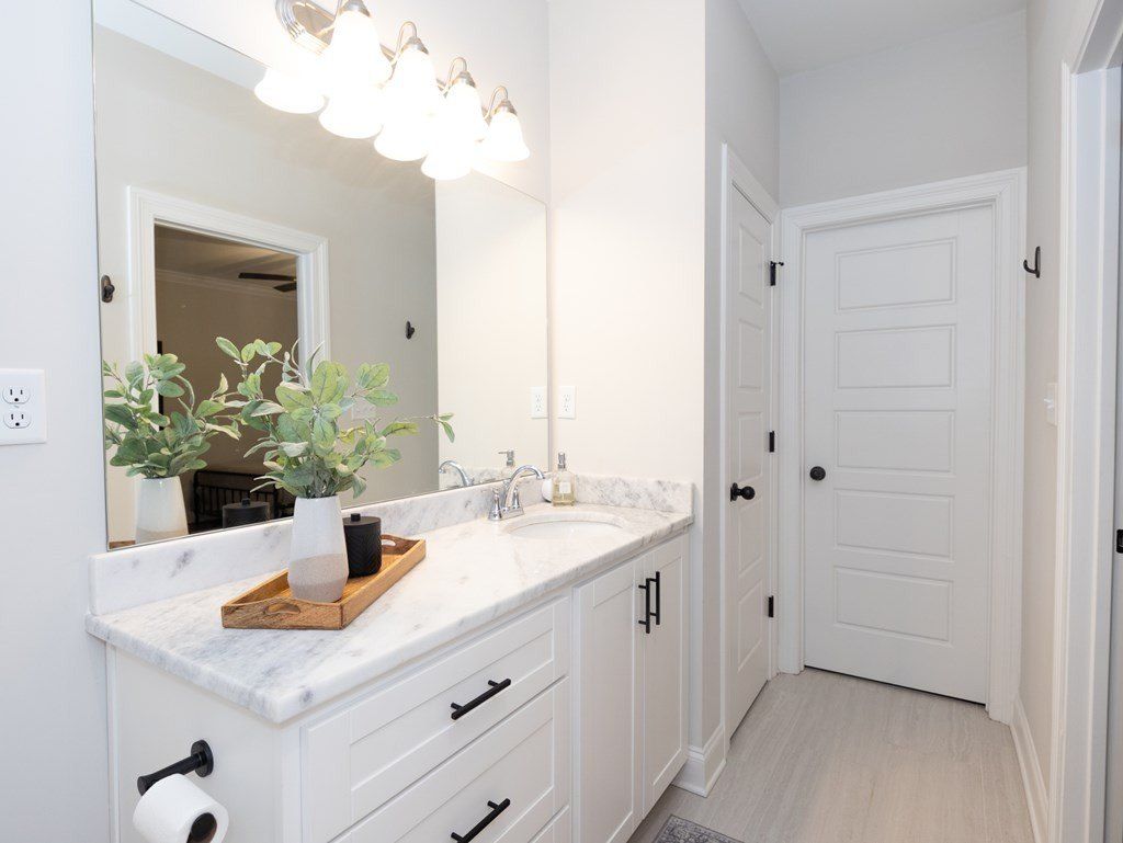 8003 Cart Path Lane. Oxford, MS 38655