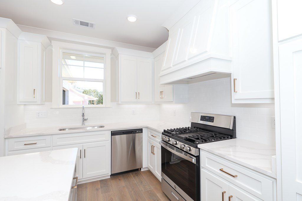 1028 Nuttall Oak Drive. Oxford, MS 38655