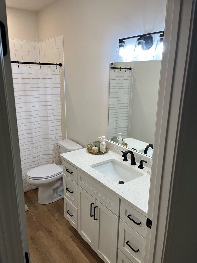 389 Cr 430. Oxford, MS 38655