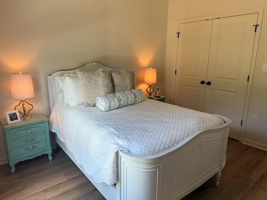 391 Cr 430. Oxford, MS 38655