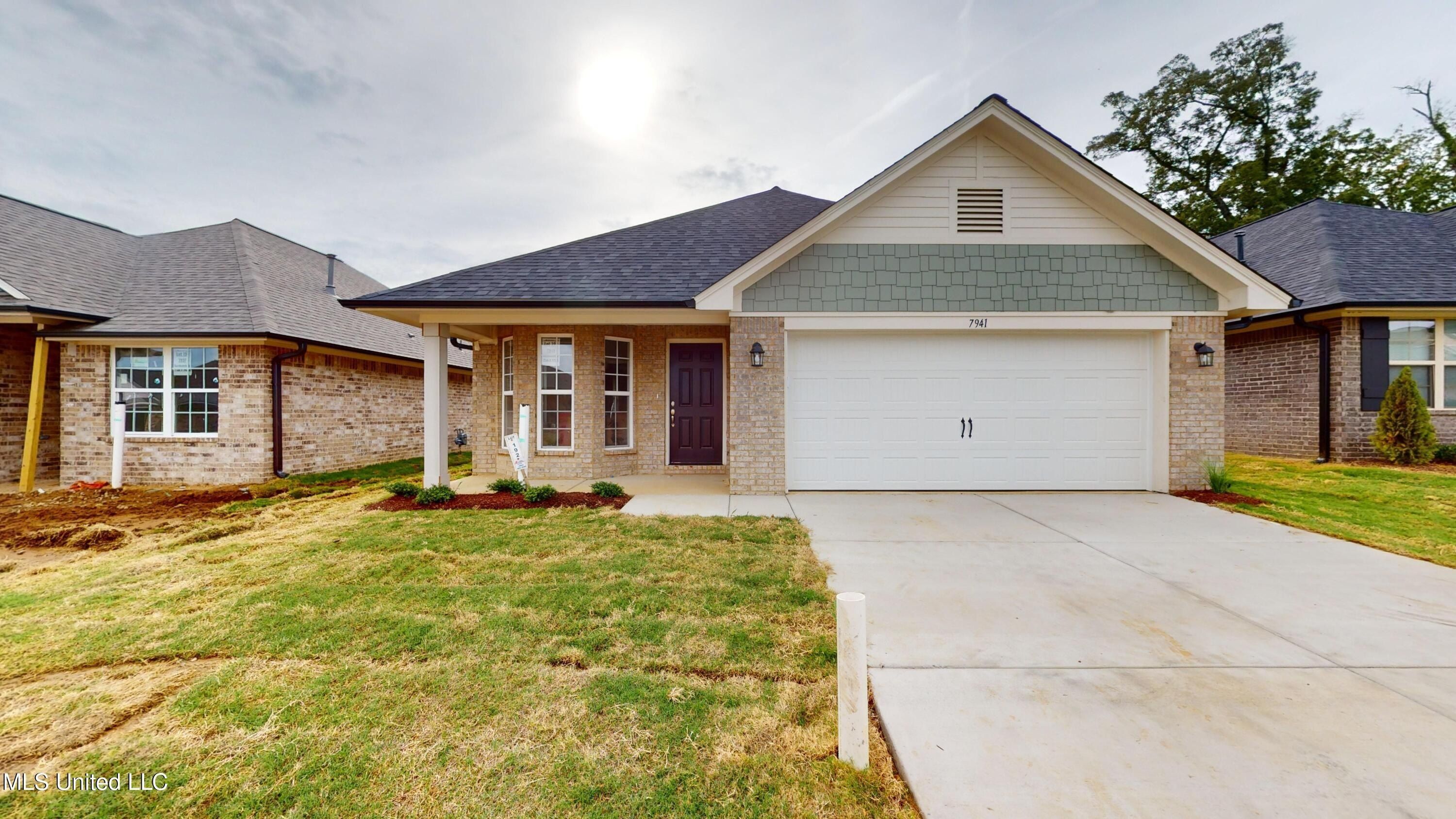 7851 Gardendale Drive. Olive Branch, MS 38654