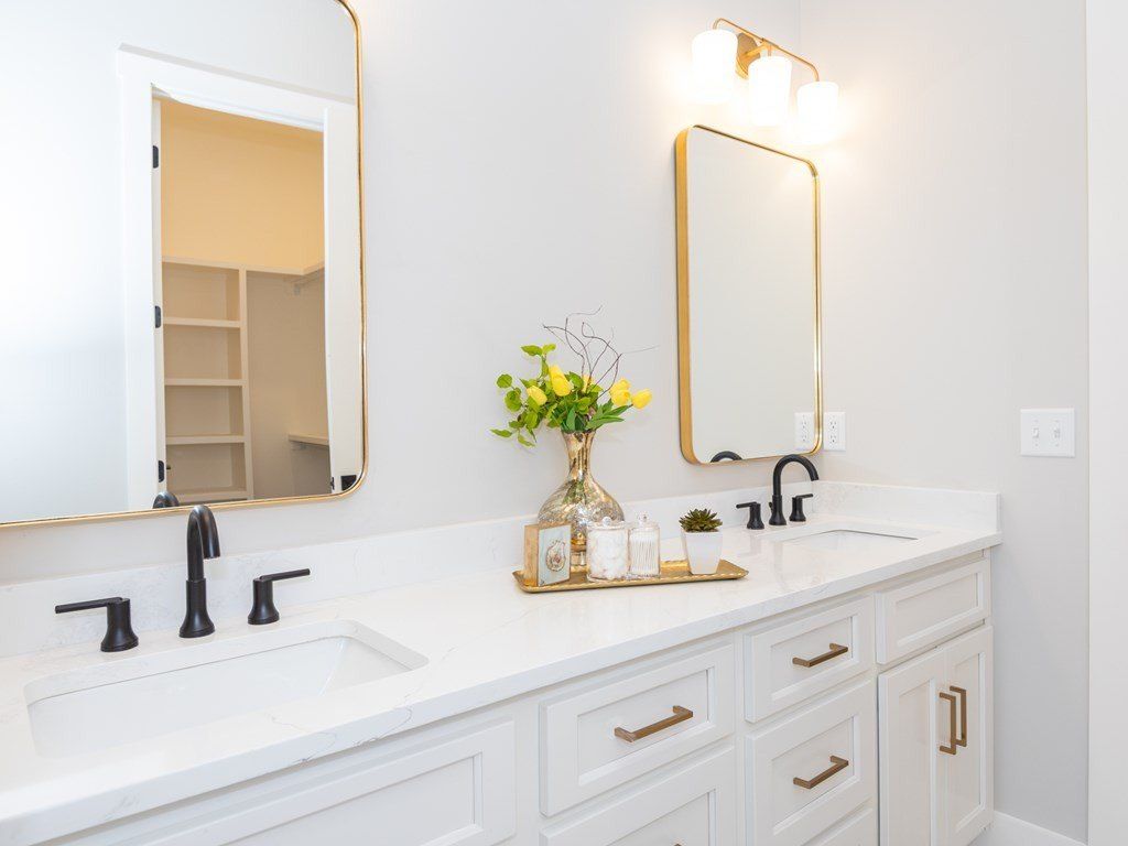 324 Cottage View. Oxford, MS 38655