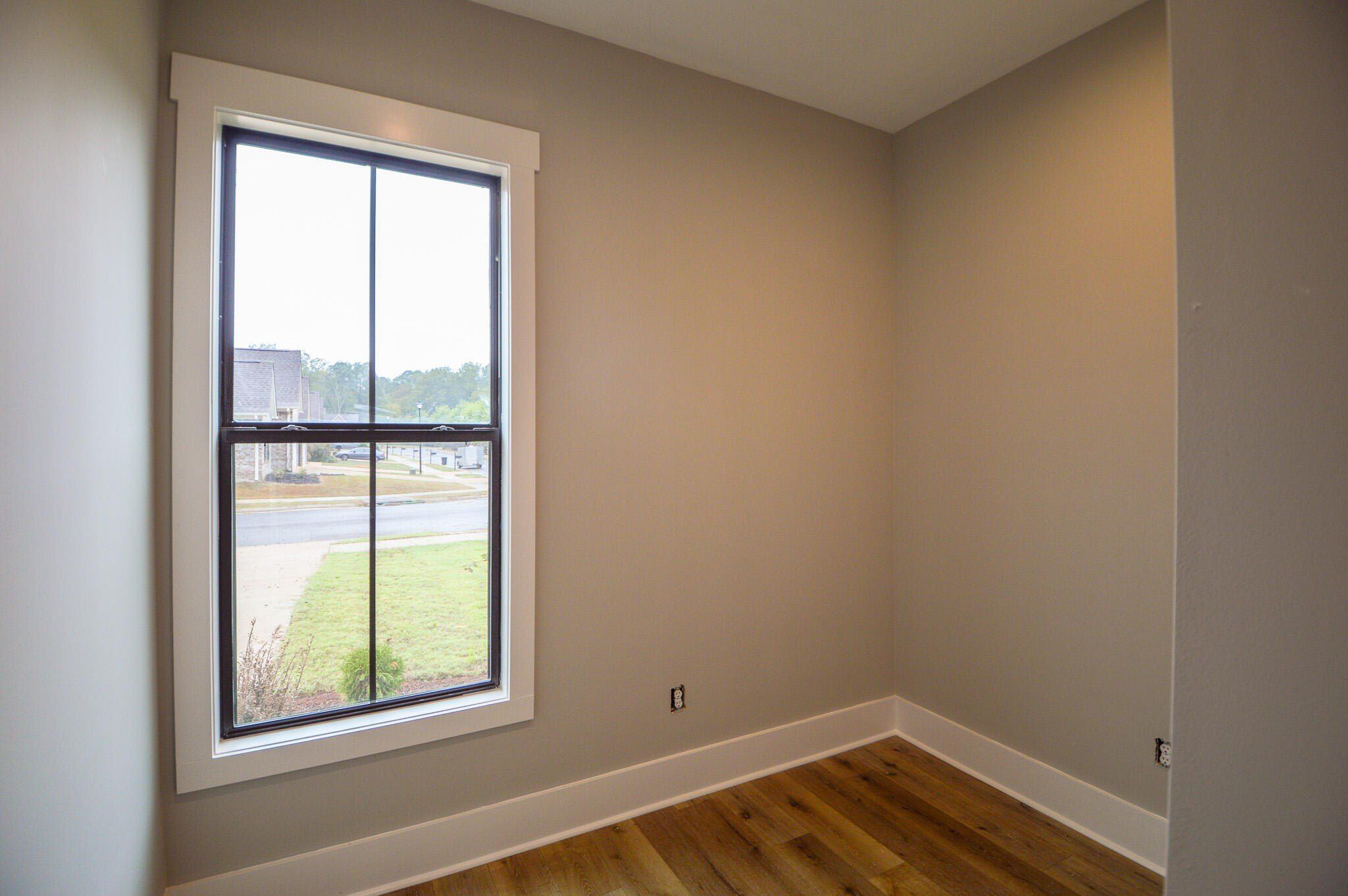 75 Madeline Dr. Starkville, MS 39759