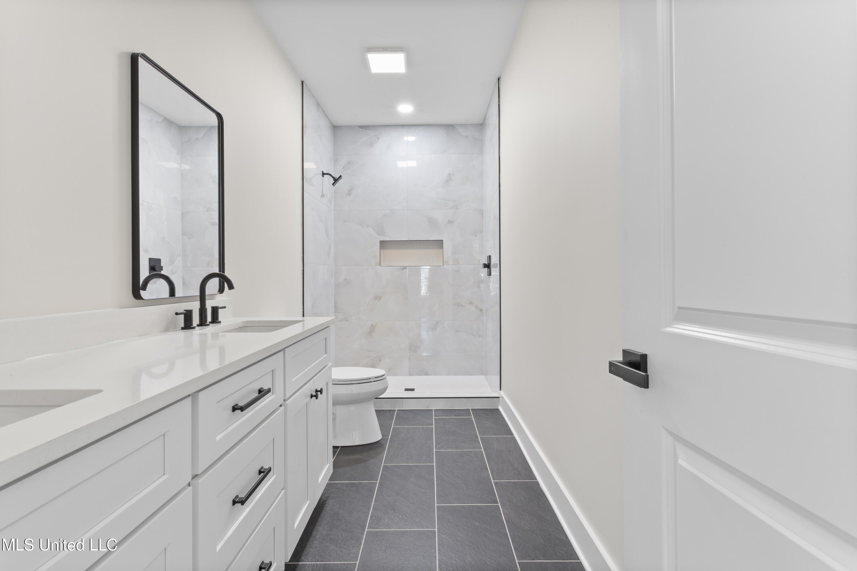 2840 Honduras Drive. Gautier, MS 39553