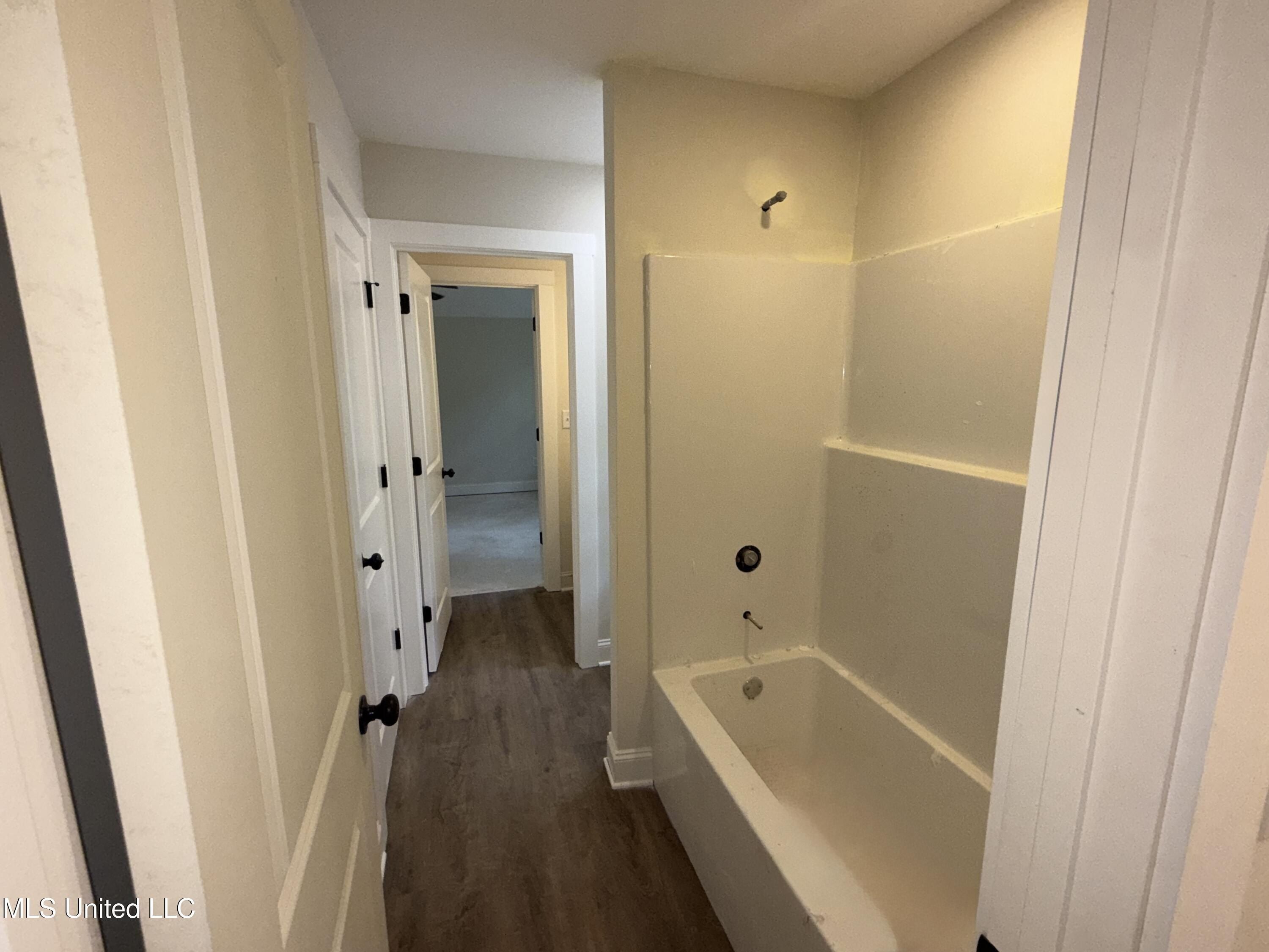 152 Spring Dove Road. Byhalia, MS 38611