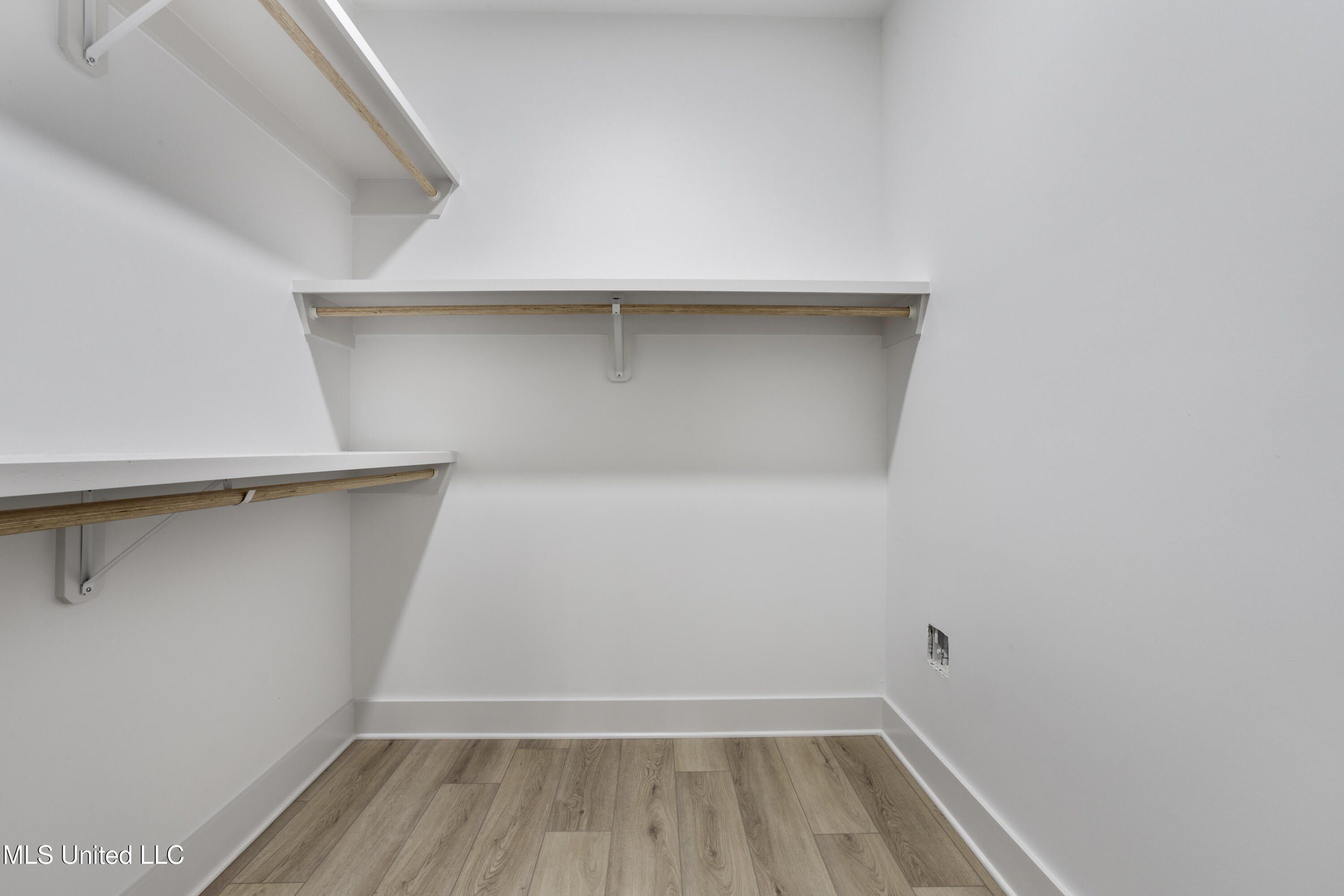 2836 Honduras Drive. Gautier, MS 39553