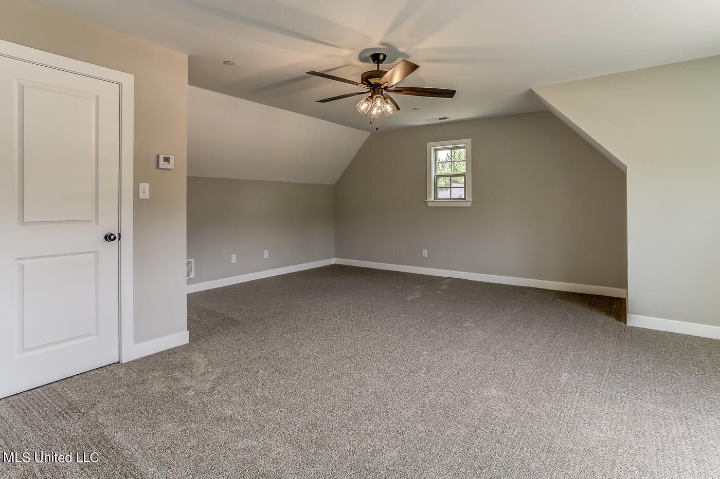 9094 Treadway Creek Drive. Hernando, MS 38632