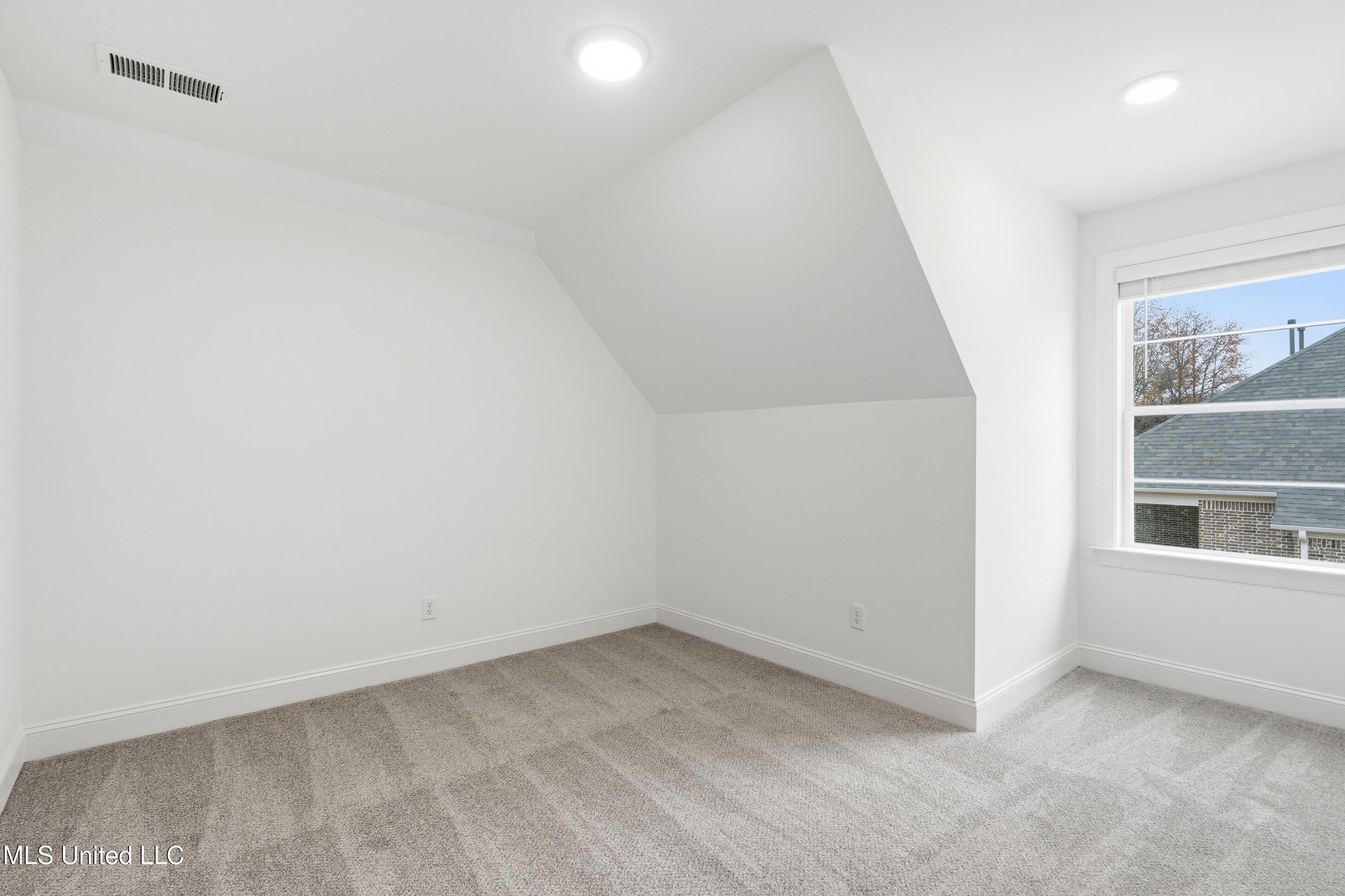 1418 Crk Hvn Drive. Hernando, MS 38632