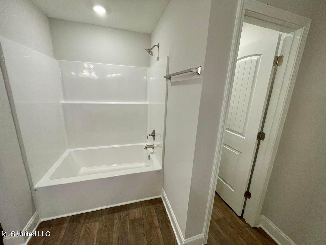 106 Red Bird Cove. Senatobia, MS 38668