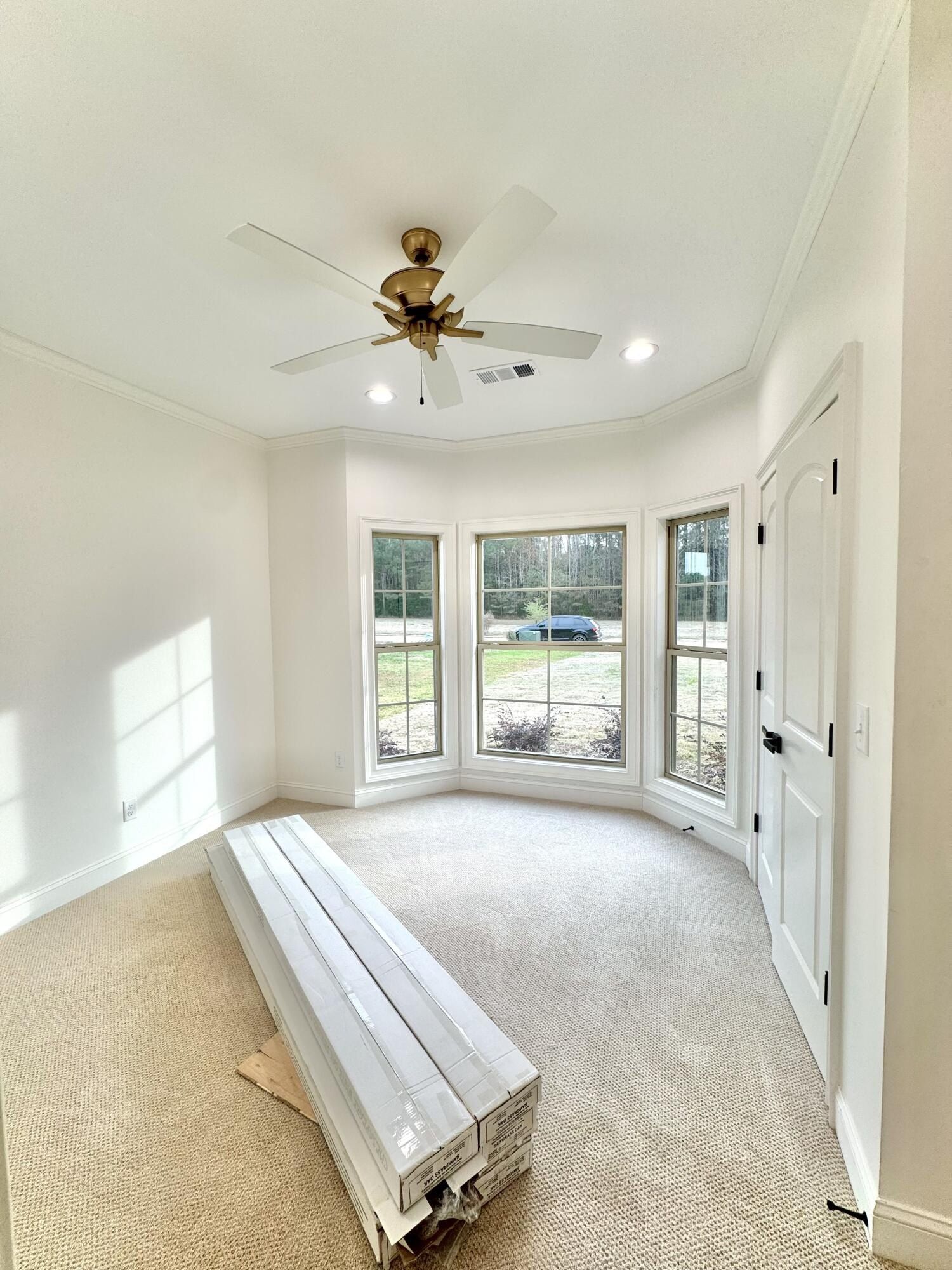 159 Lenox Ln. Columbus, MS 39702