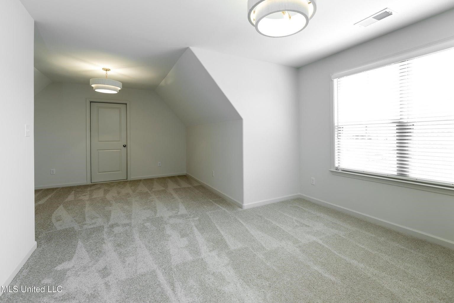 7019 Scarlett. Olive Branch, MS 38654