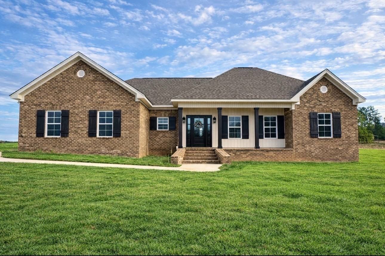 88 Copperhead Rd. Gore Springs, MS 38929