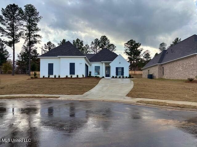 209 Lake Crest Drive. Madison, MS 39110
