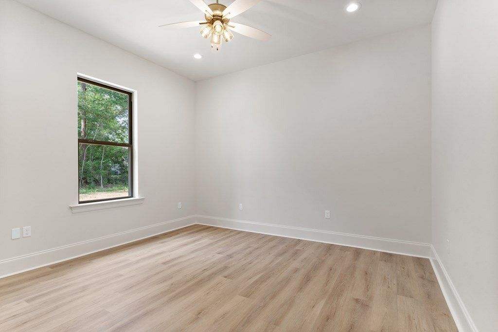 5001 Holly Hills Dr. Picayune, MS 39466