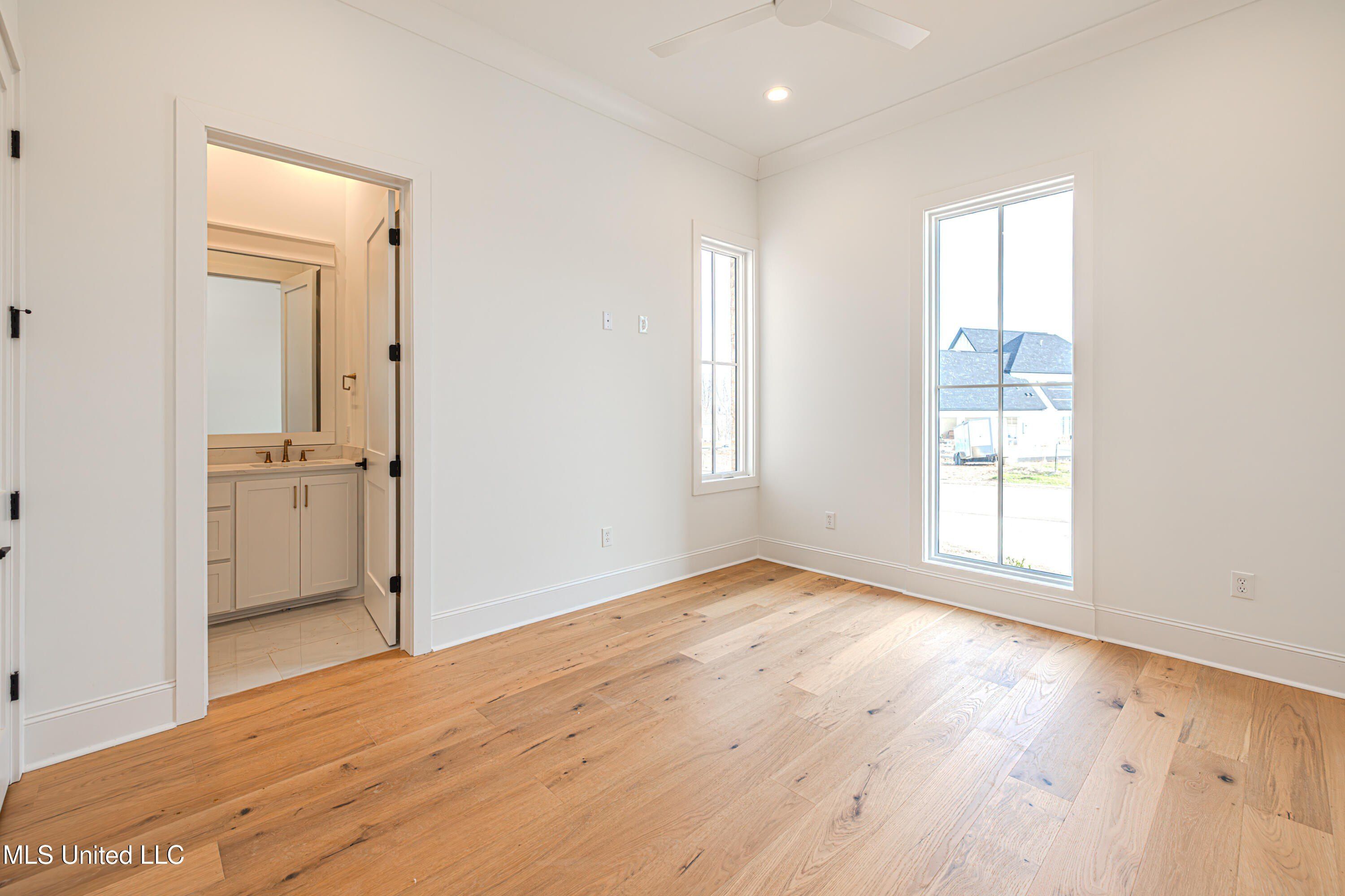 Welchshire Drive. Madison, MS 39110