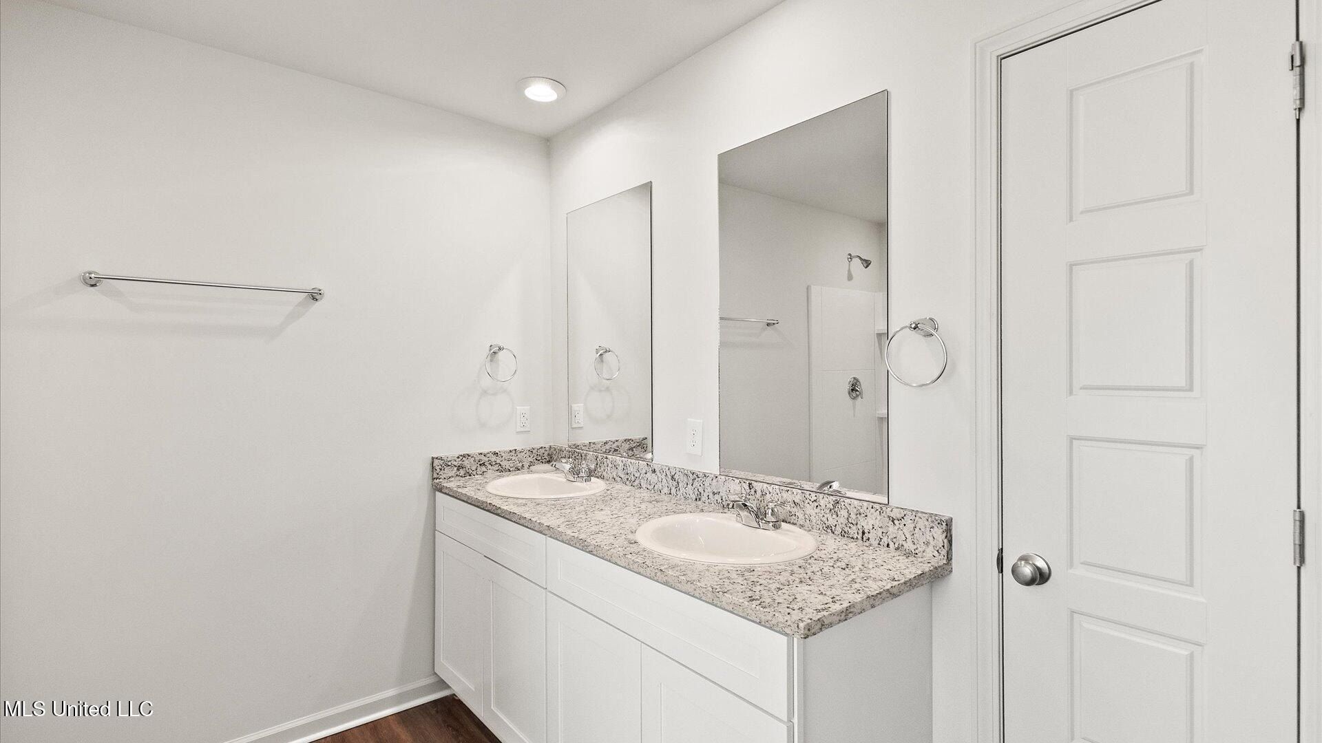 Fairway Avenue. Byram, MS 39272