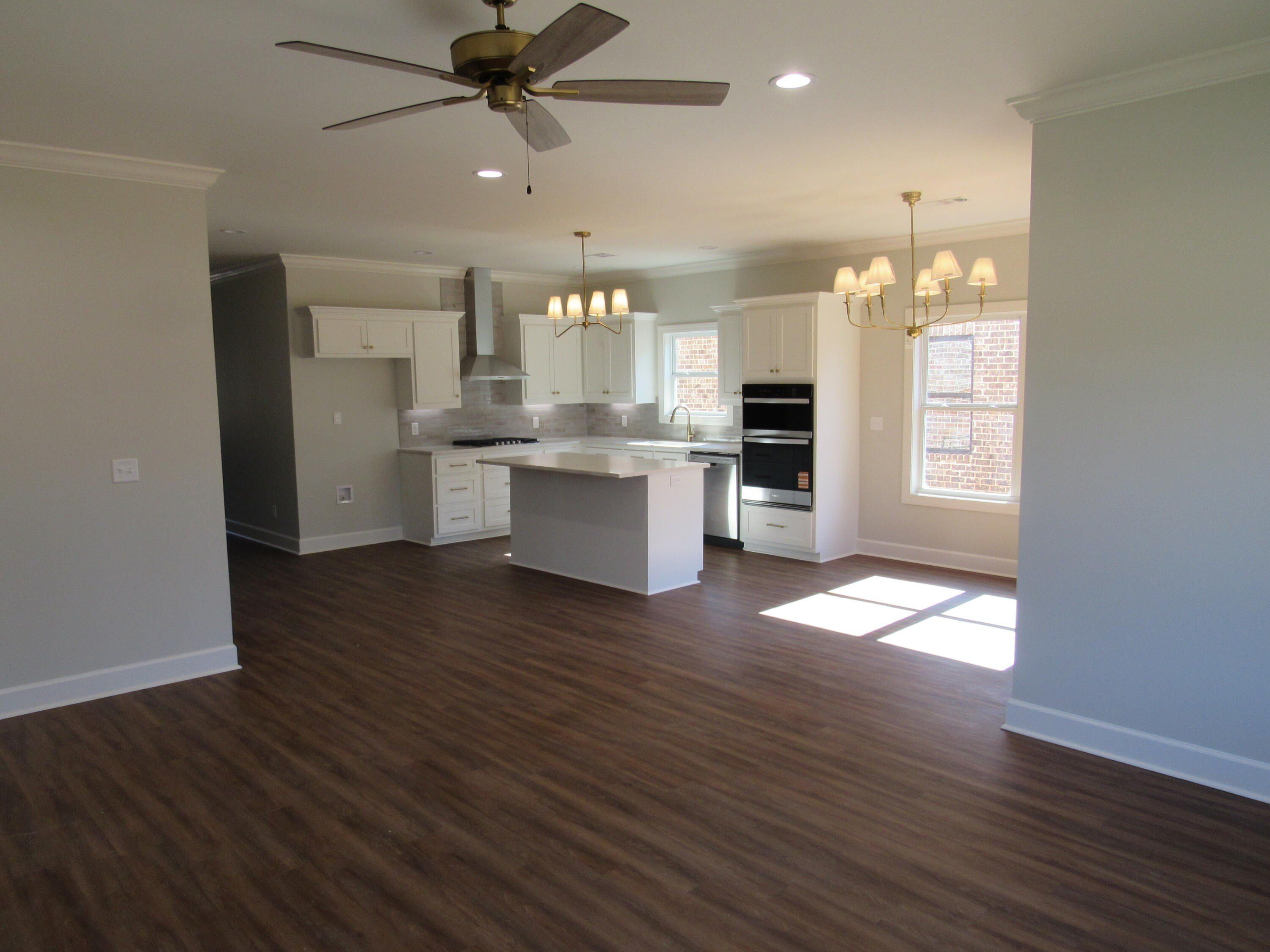 77 Annandale Dr. Columbus, MS 39702