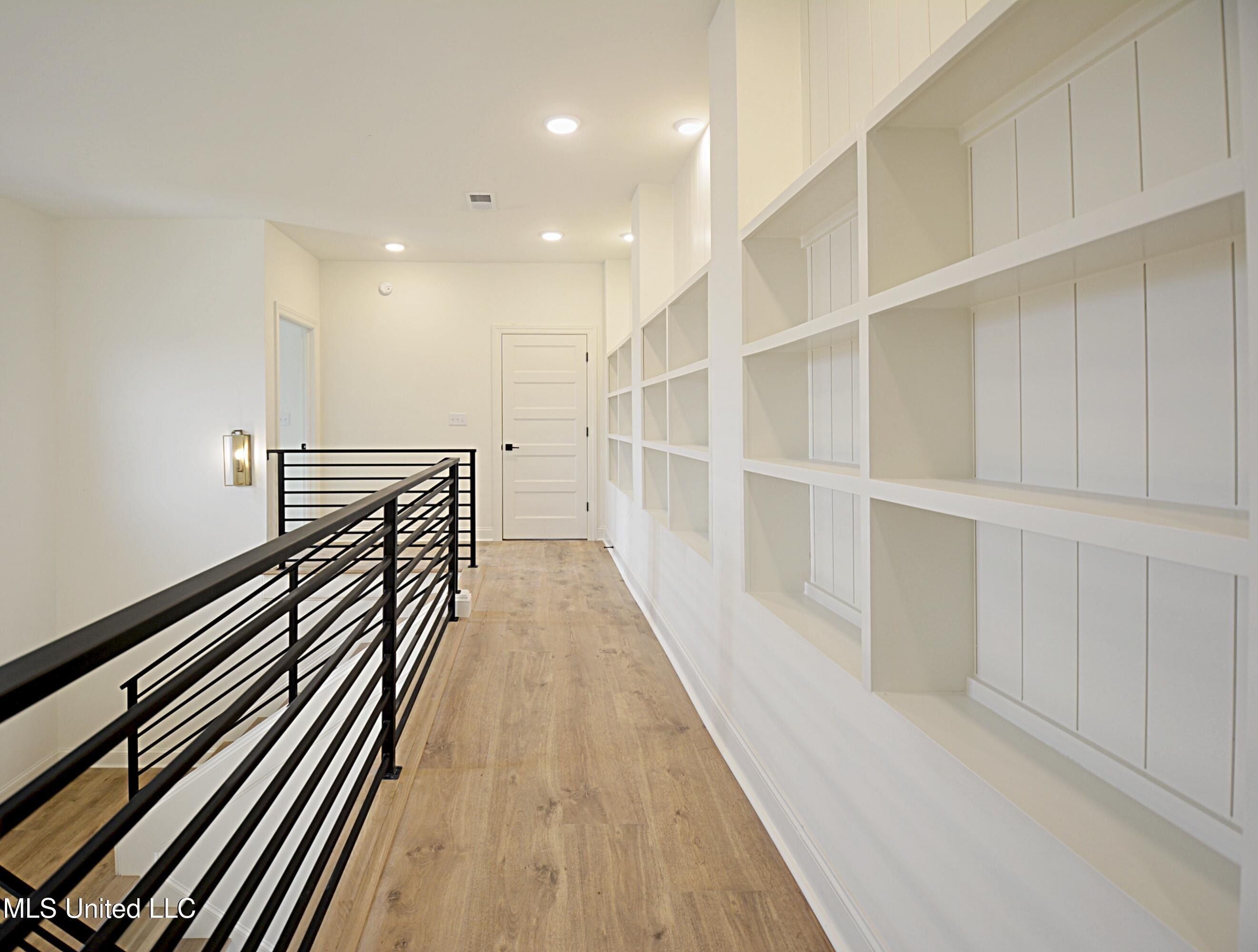 343 Camp Crossing. Hernando, MS 38632