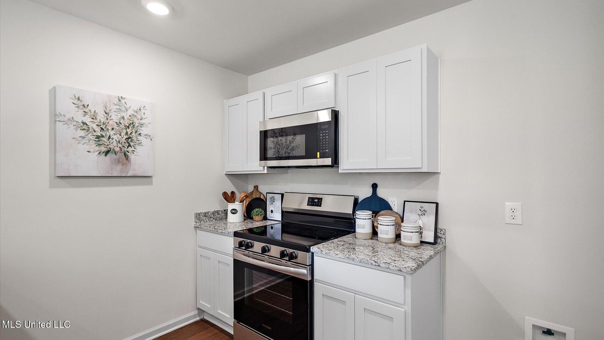 Trace Drive. Pearl, MS 39208