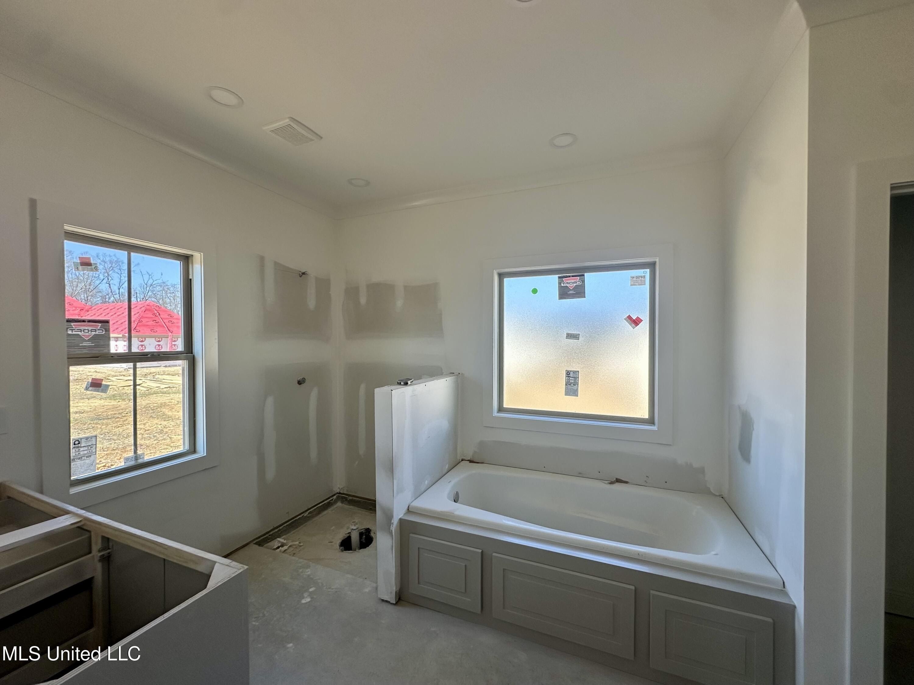 421 Aurora Circle. Canton, MS 39046