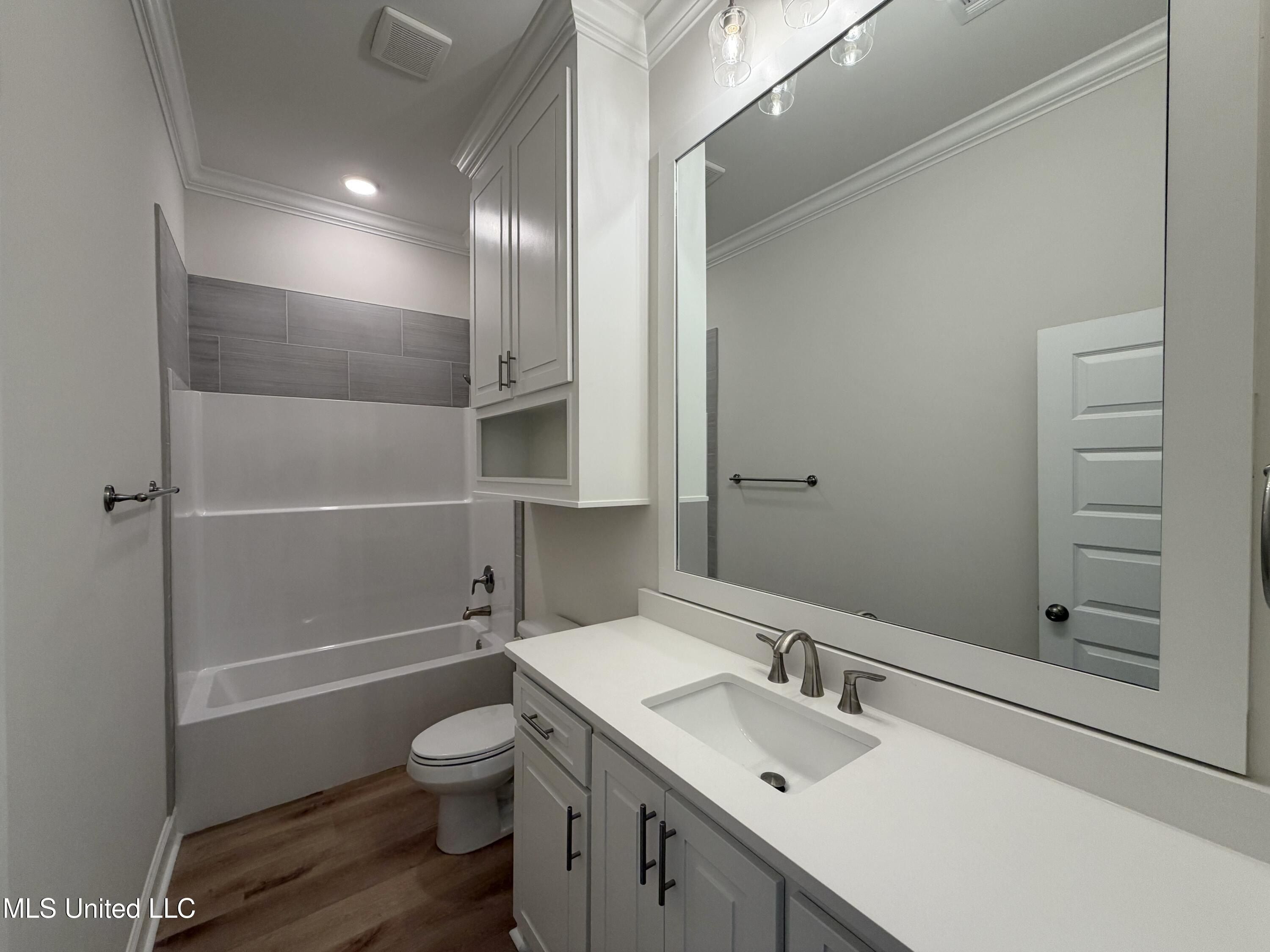 922 Mullican Road. Florence, MS 39073