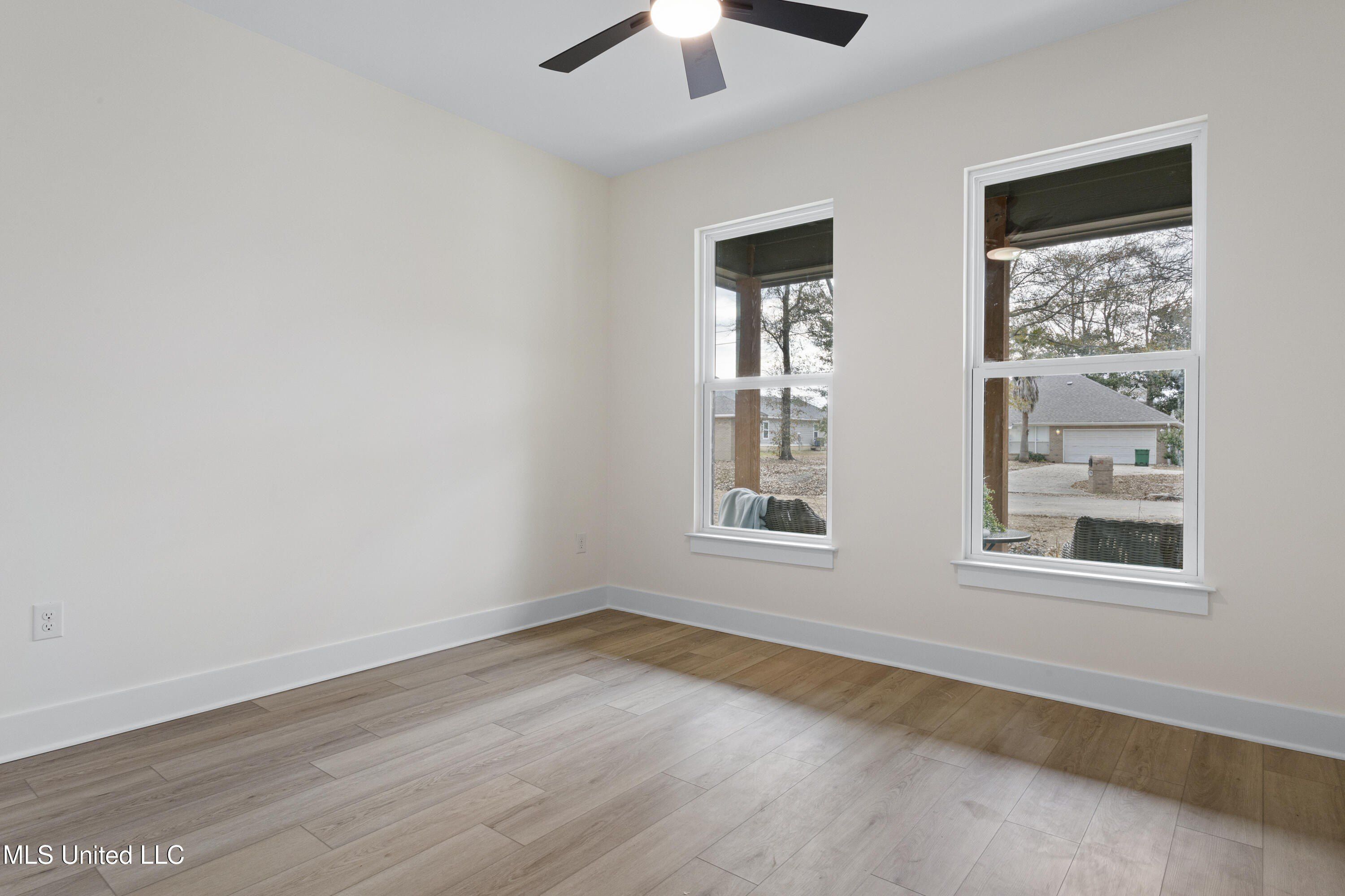 1712 Pelican Avenue. Ocean Springs, MS 39564