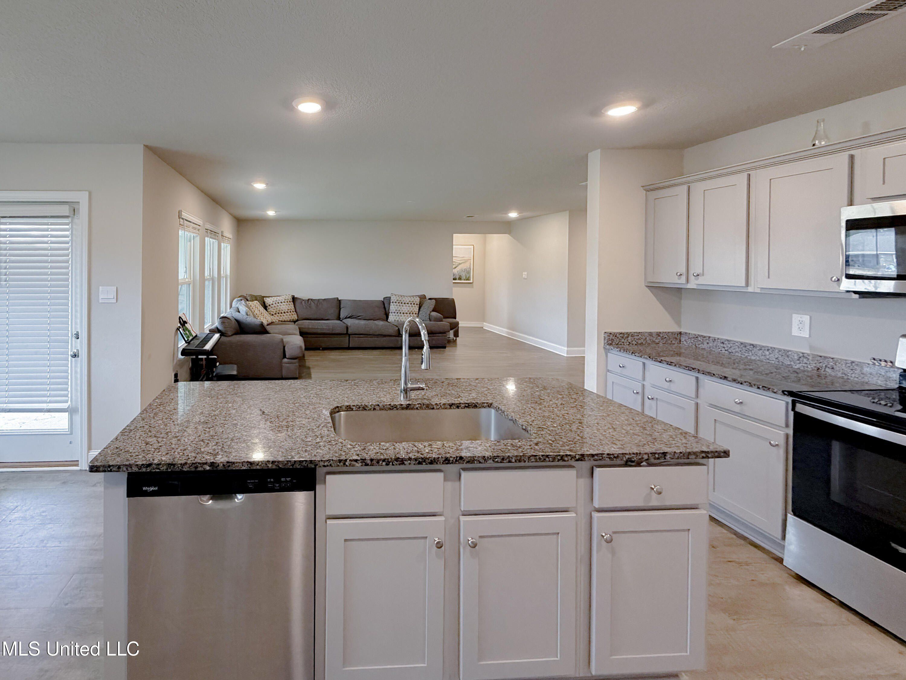 125 Mulberry Drive. Lucedale, MS 39452