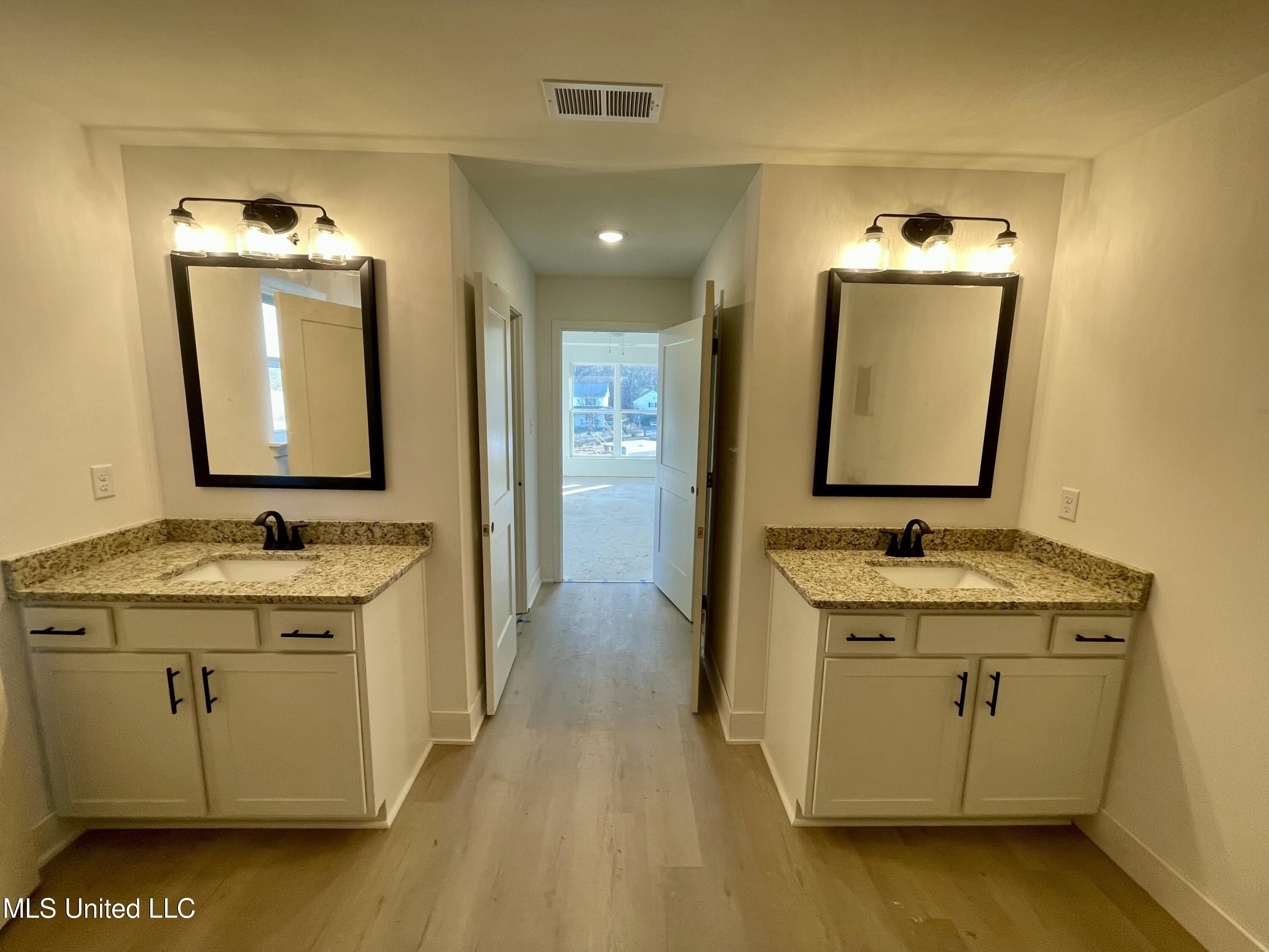 60 Farley Road. Byhalia, MS 38611