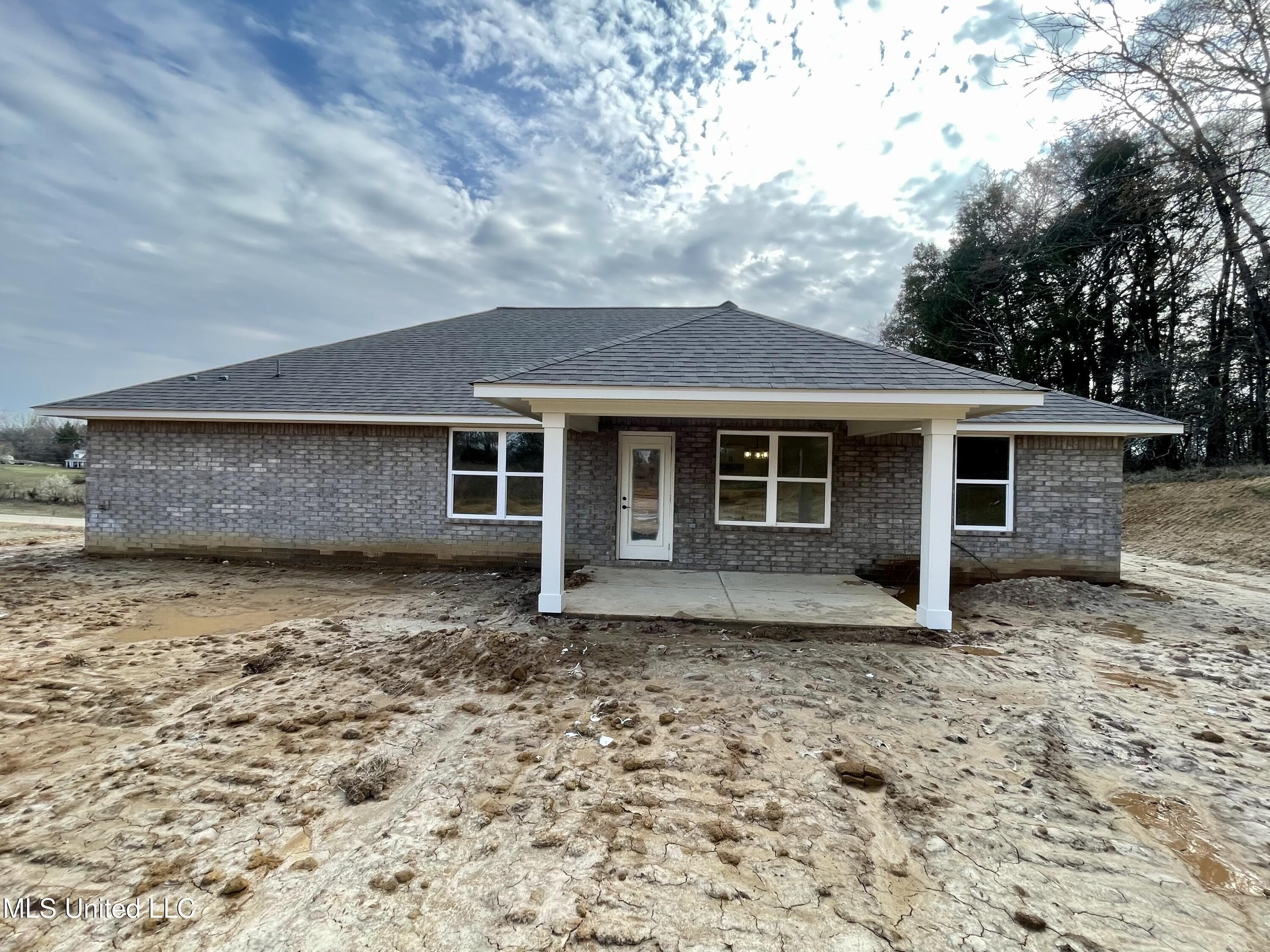 248 Farley Road. Byhalia, MS 38611