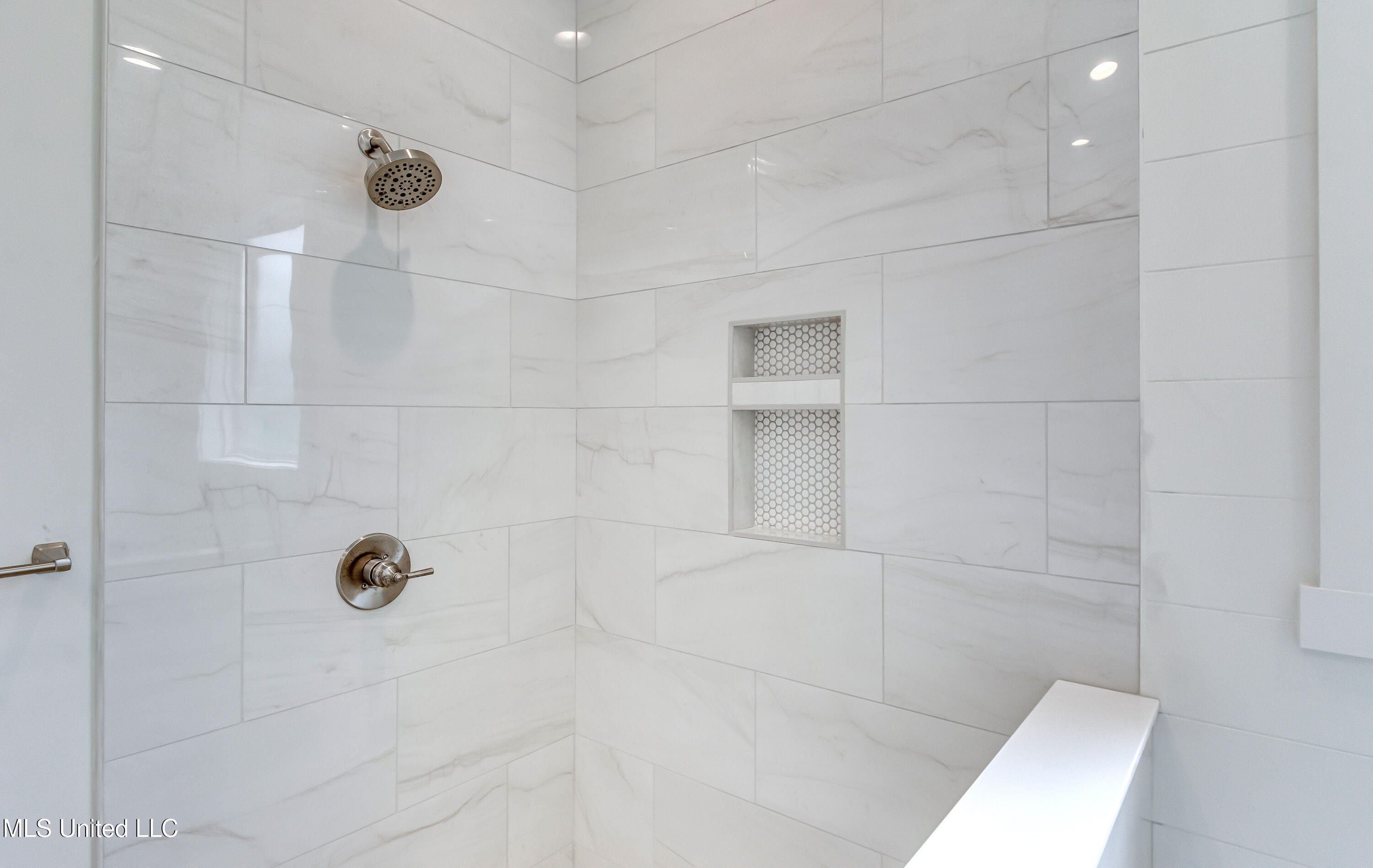 122 Grayson Way. Madison, MS 39110