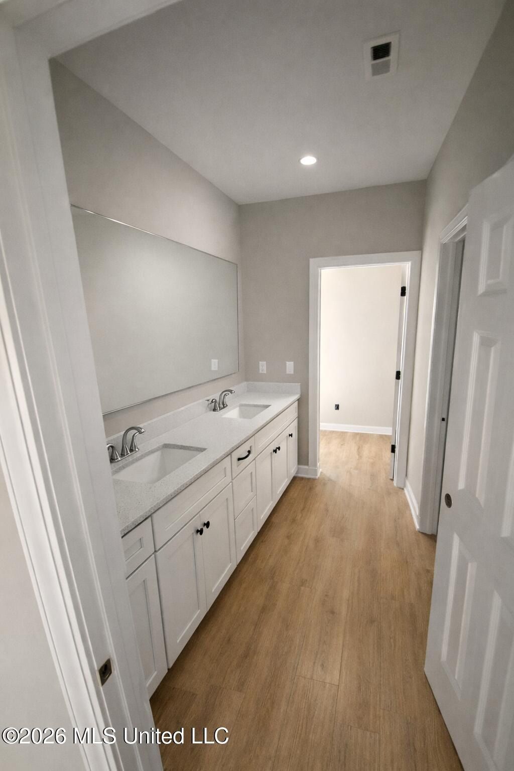 213 Dogwood Road. Byhalia, MS 38611