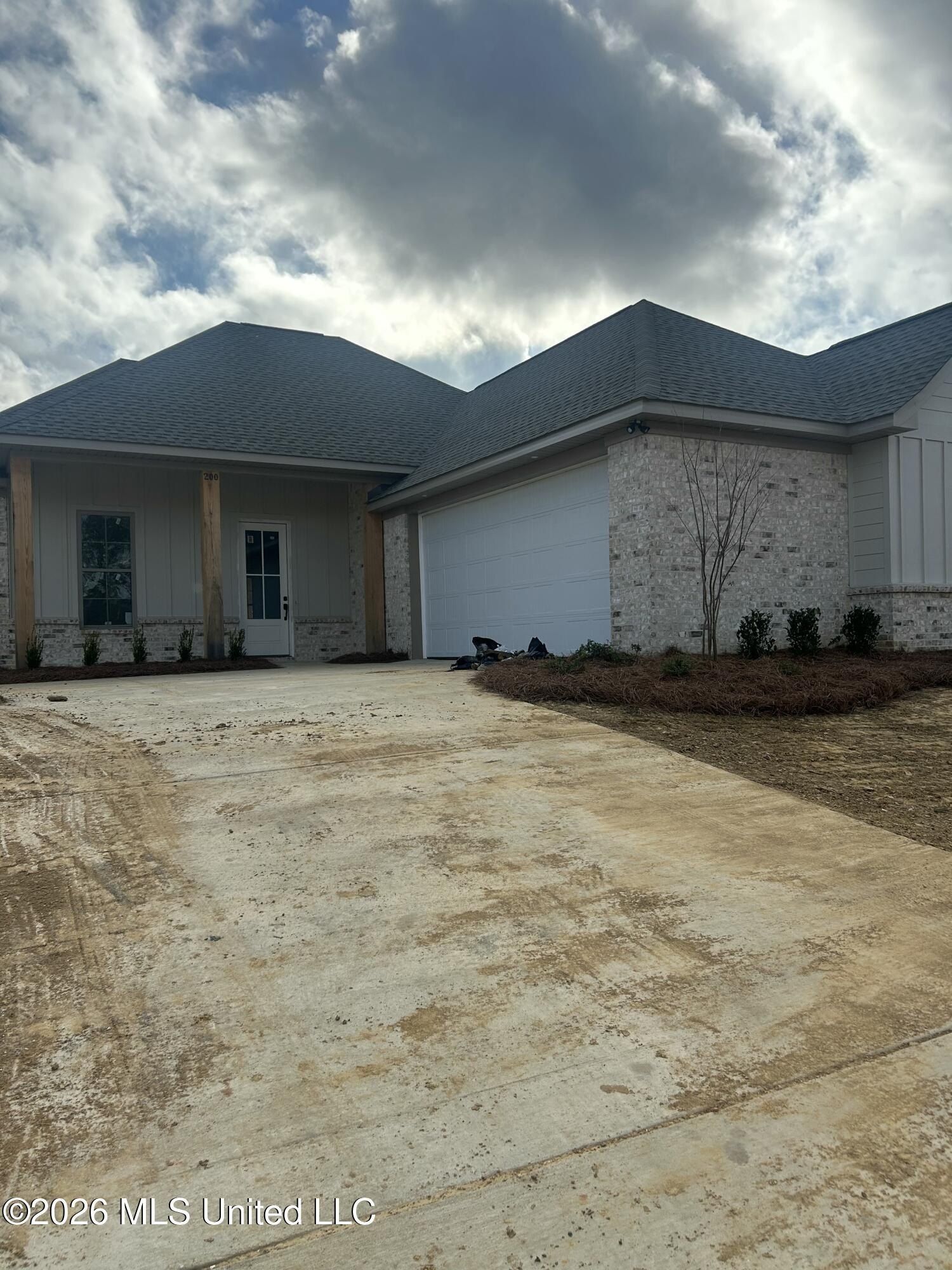 200 Bronson Bend. Flowood, MS 39232