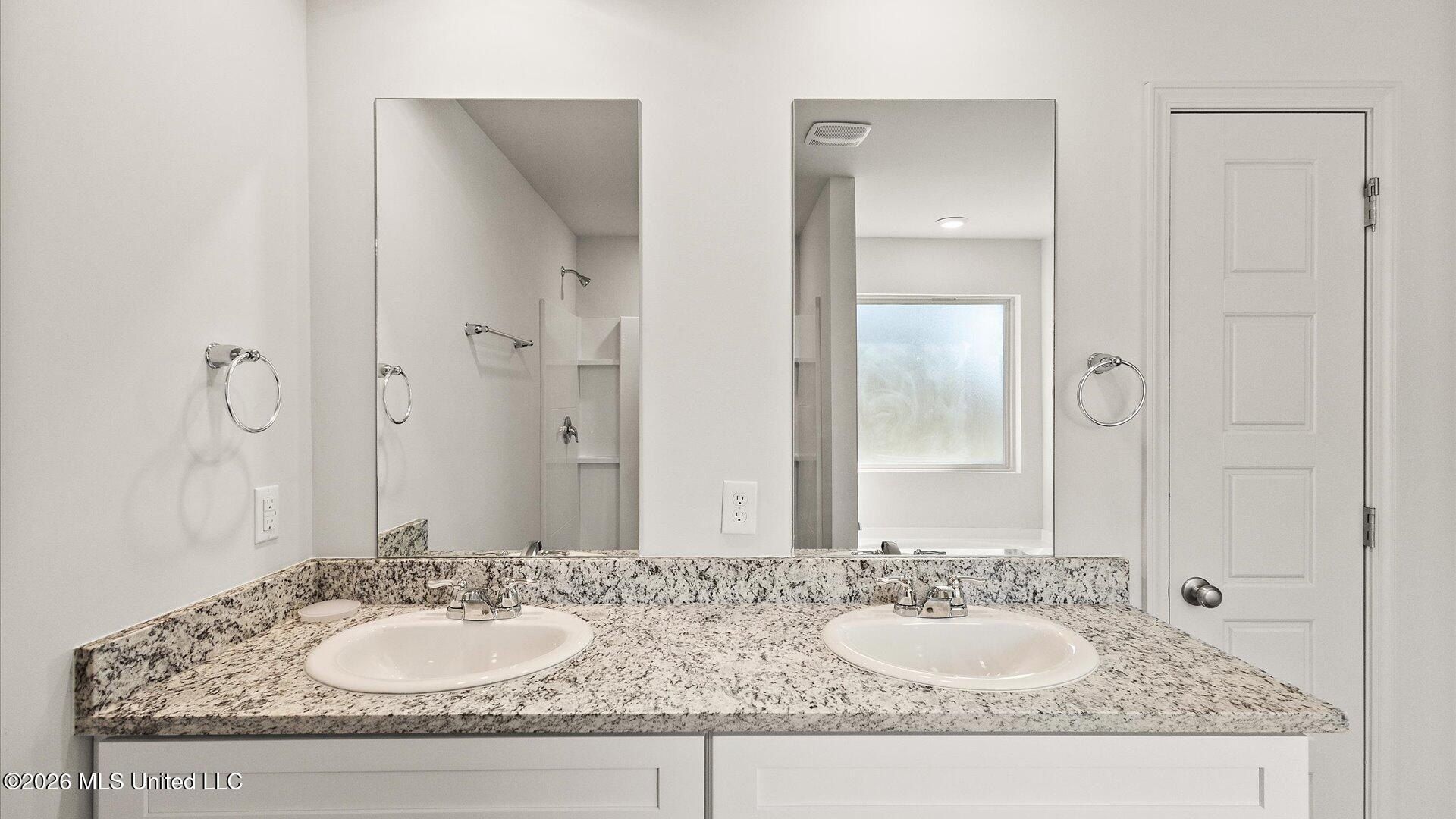 816 Fairway Avenue. Byram, MS 39272