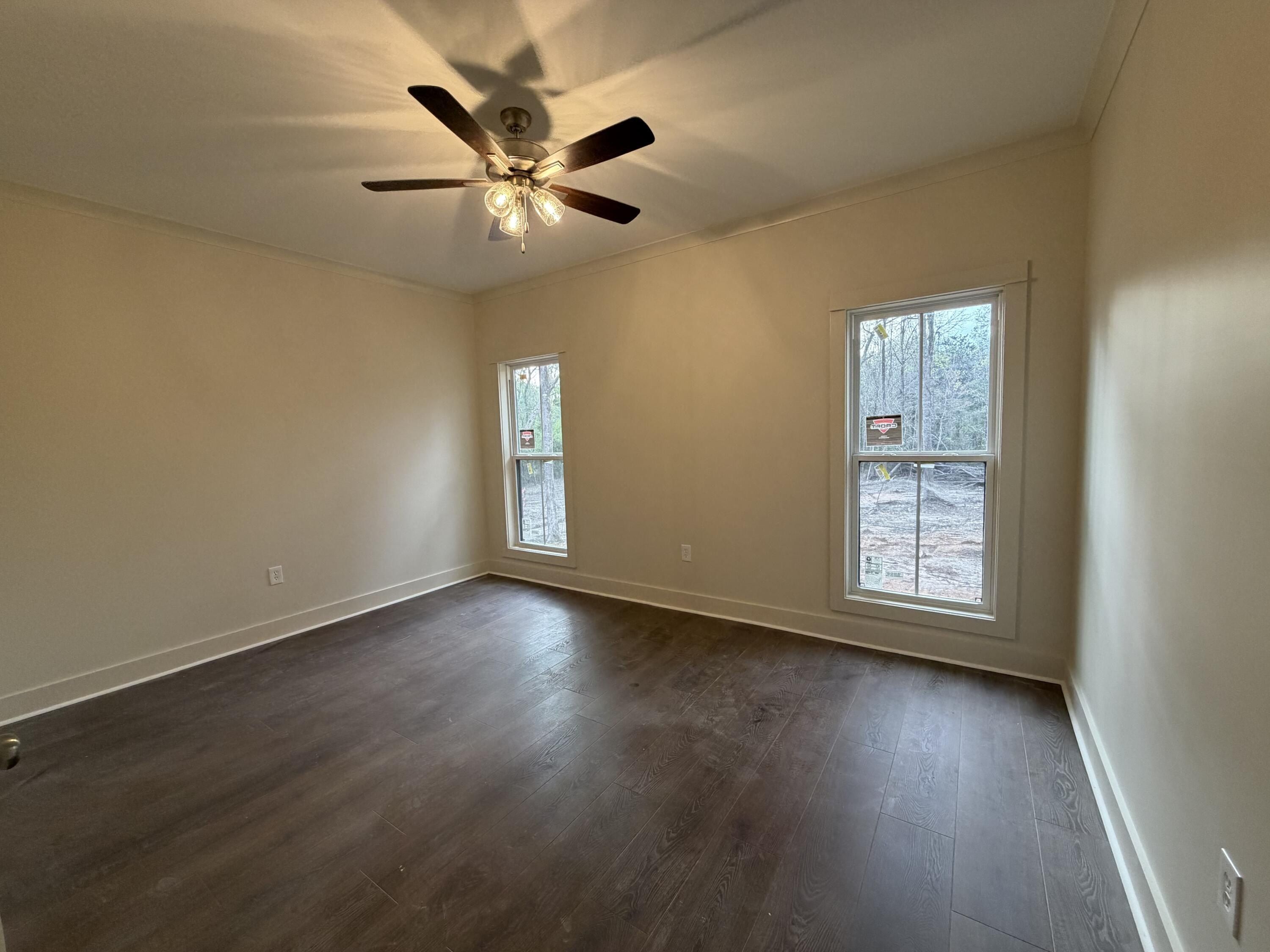 39 Forest Barnes. Petal, MS 39465