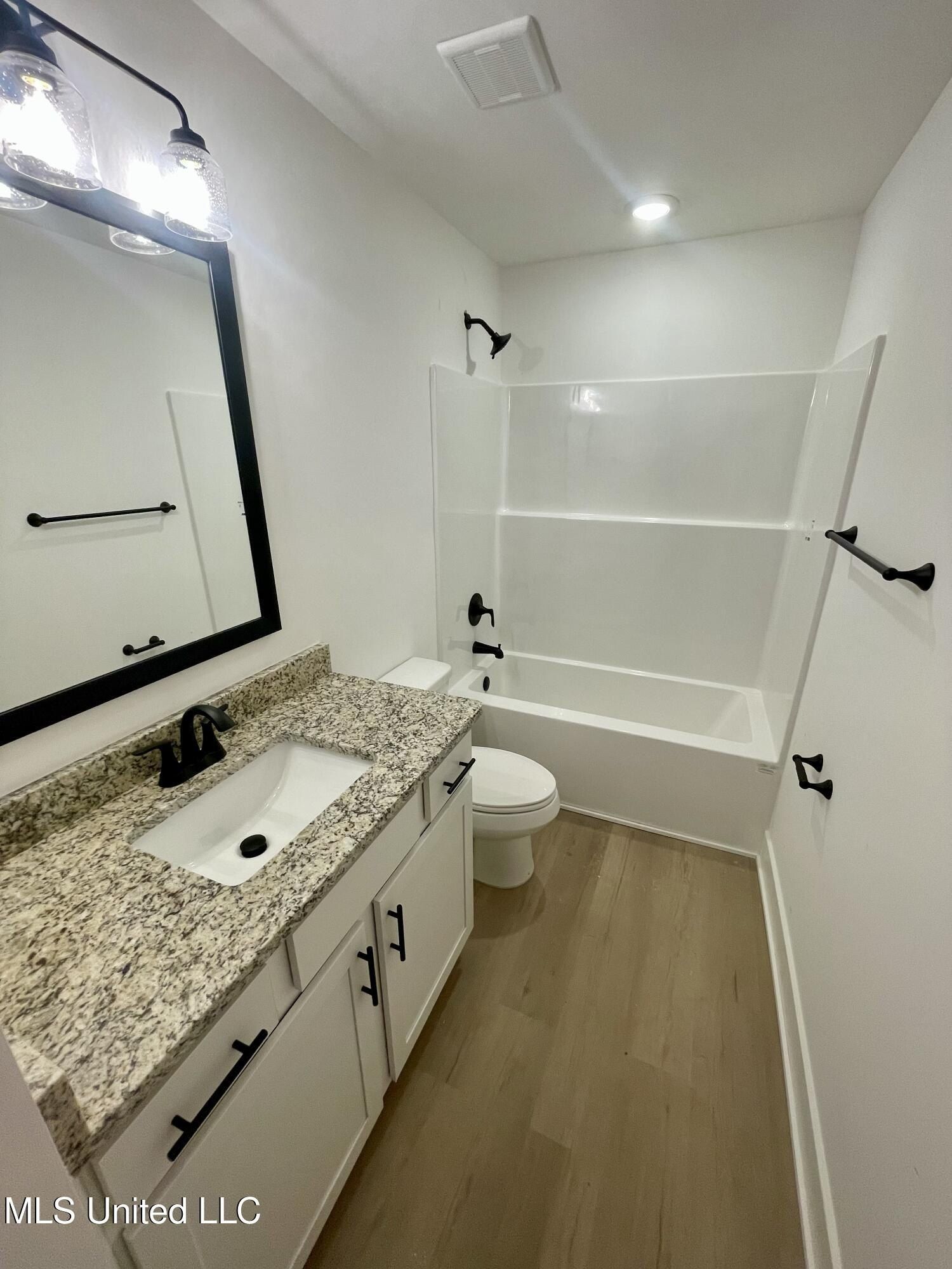 80 Farley Road. Byhalia, MS 38611