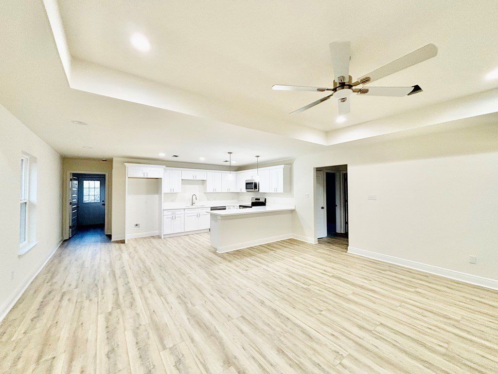 22 Engle Ln. Poplarville, MS 39470