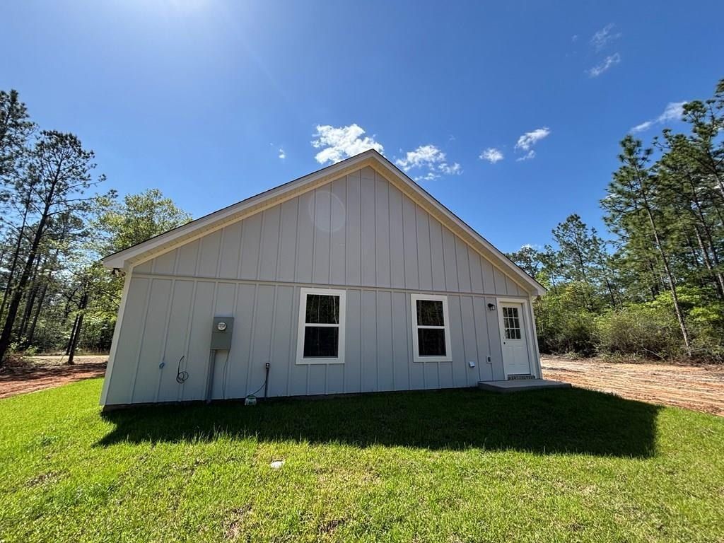 22 Engle Ln. Poplarville, MS 39470