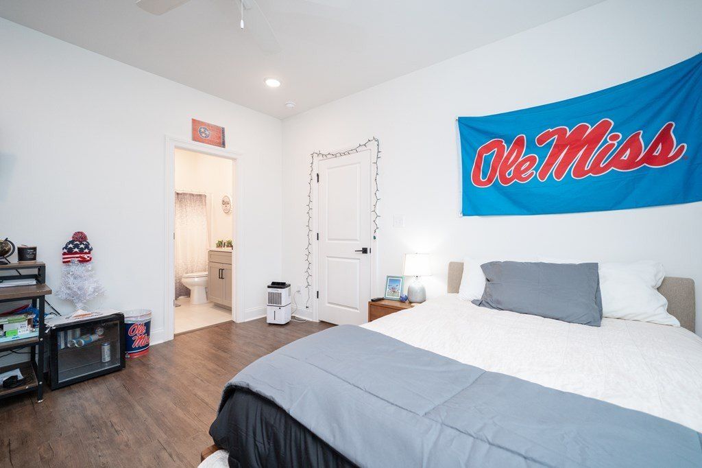 529 Rosewood Lane. Oxford, MS 38655