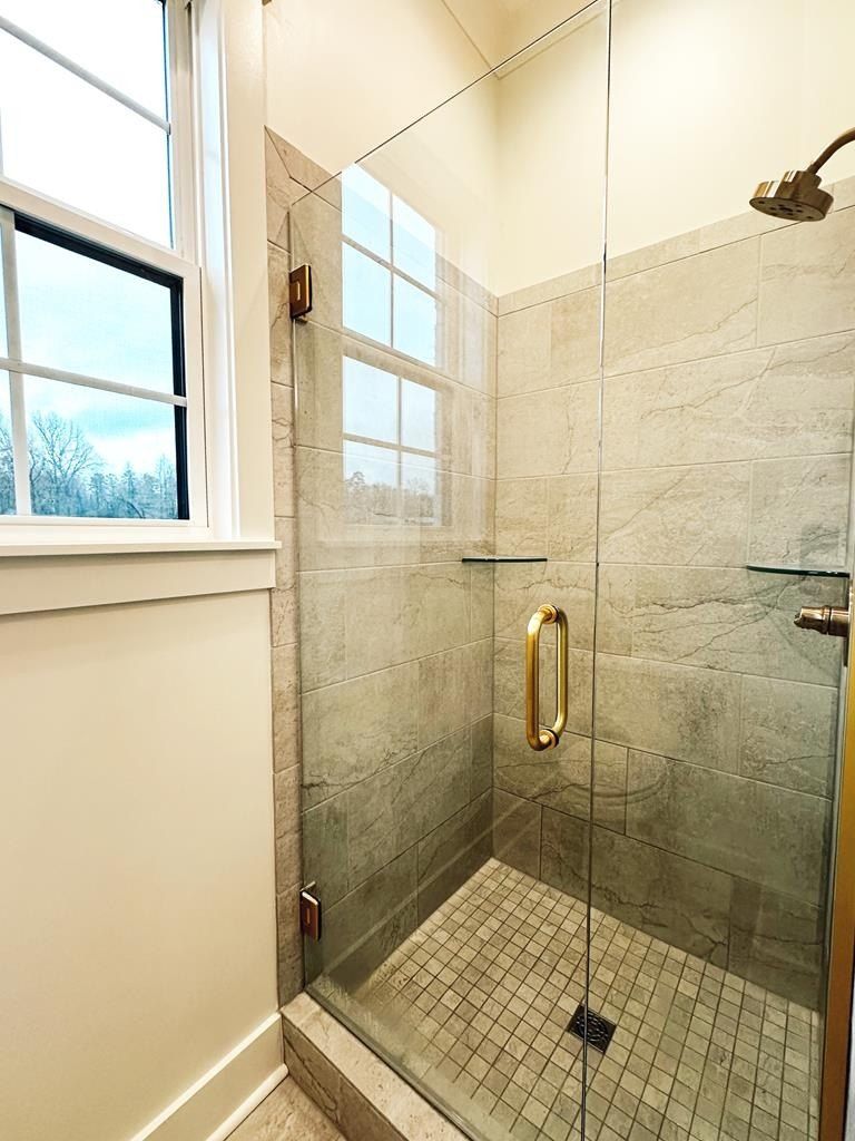 379 Dowsett Avenue. Oxford, MS 38655