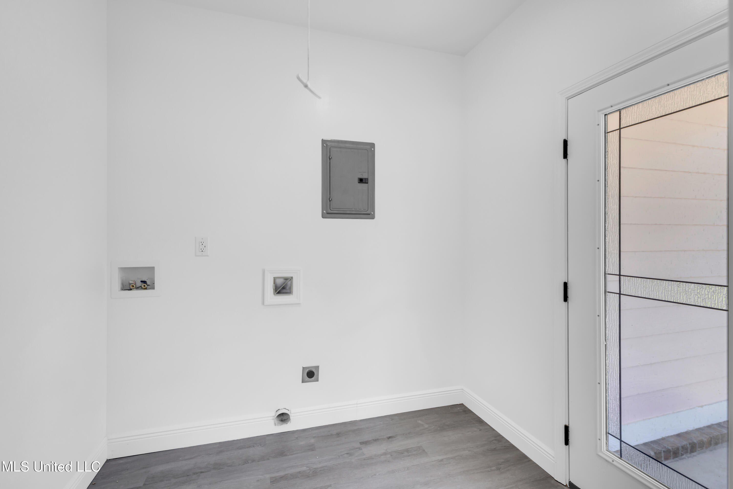 1411 Mantou Street. Pascagoula, MS 39567