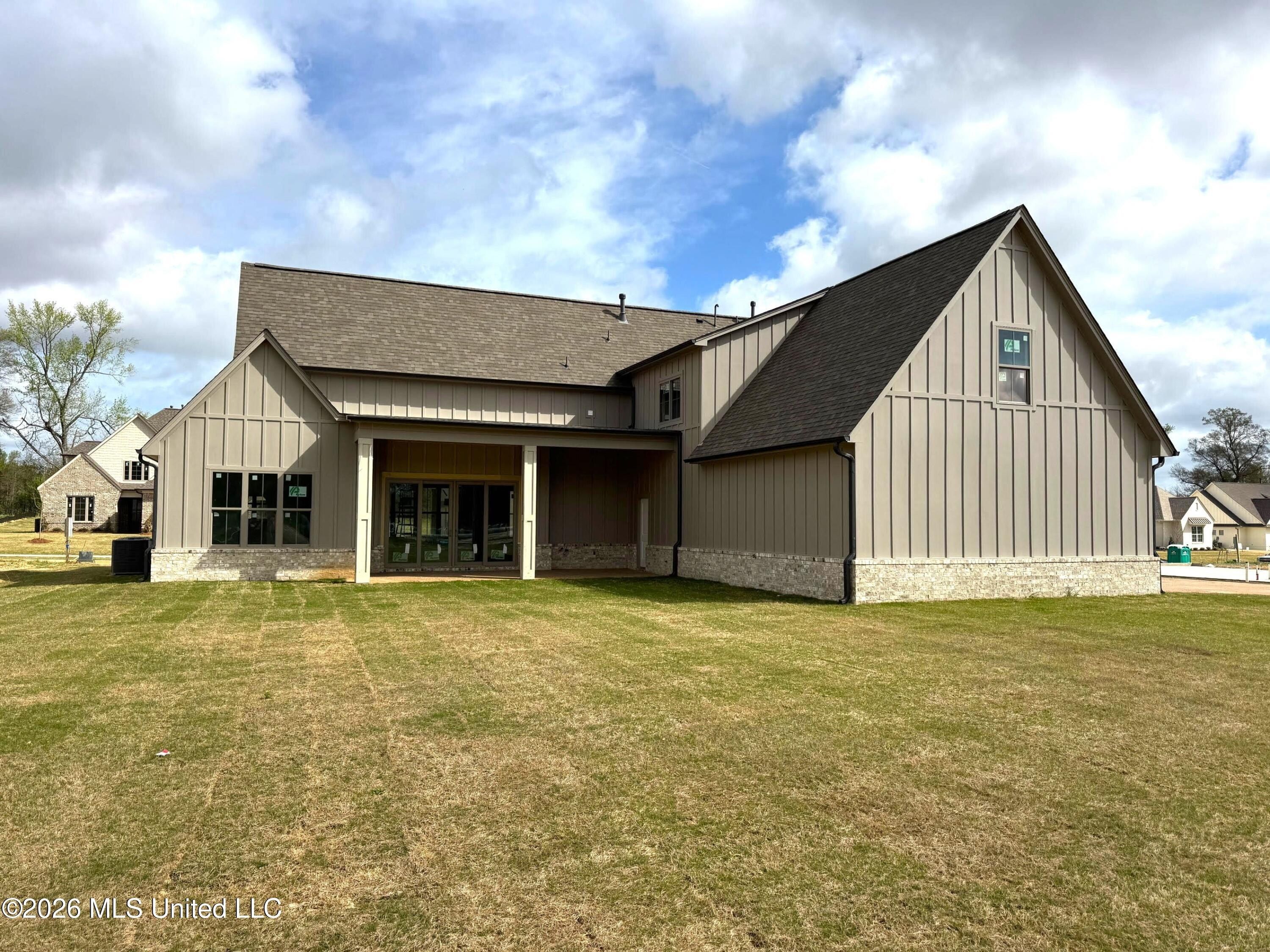 5381 Grayson Way. Hernando, MS 38632