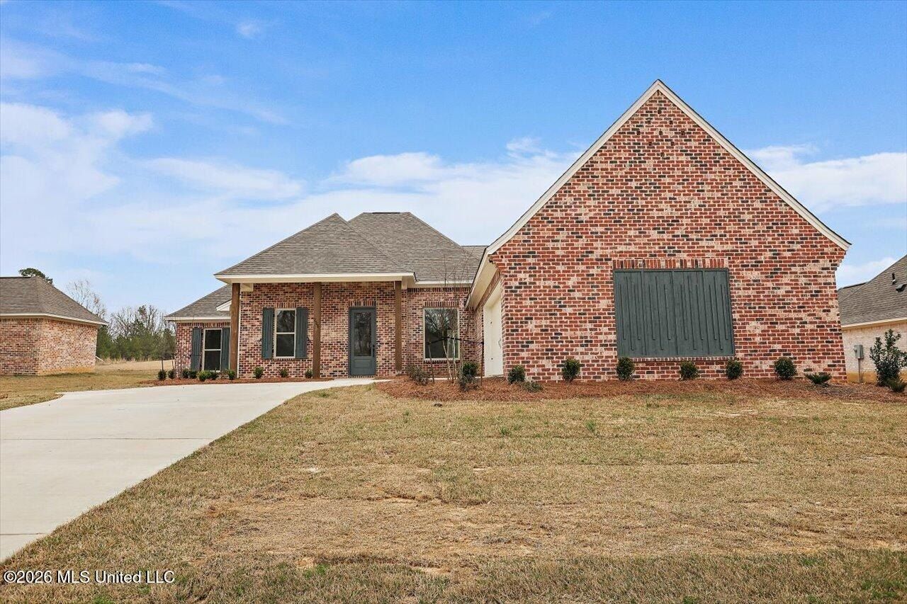 201 Jasmine Cove Circle. Brandon, MS 39042