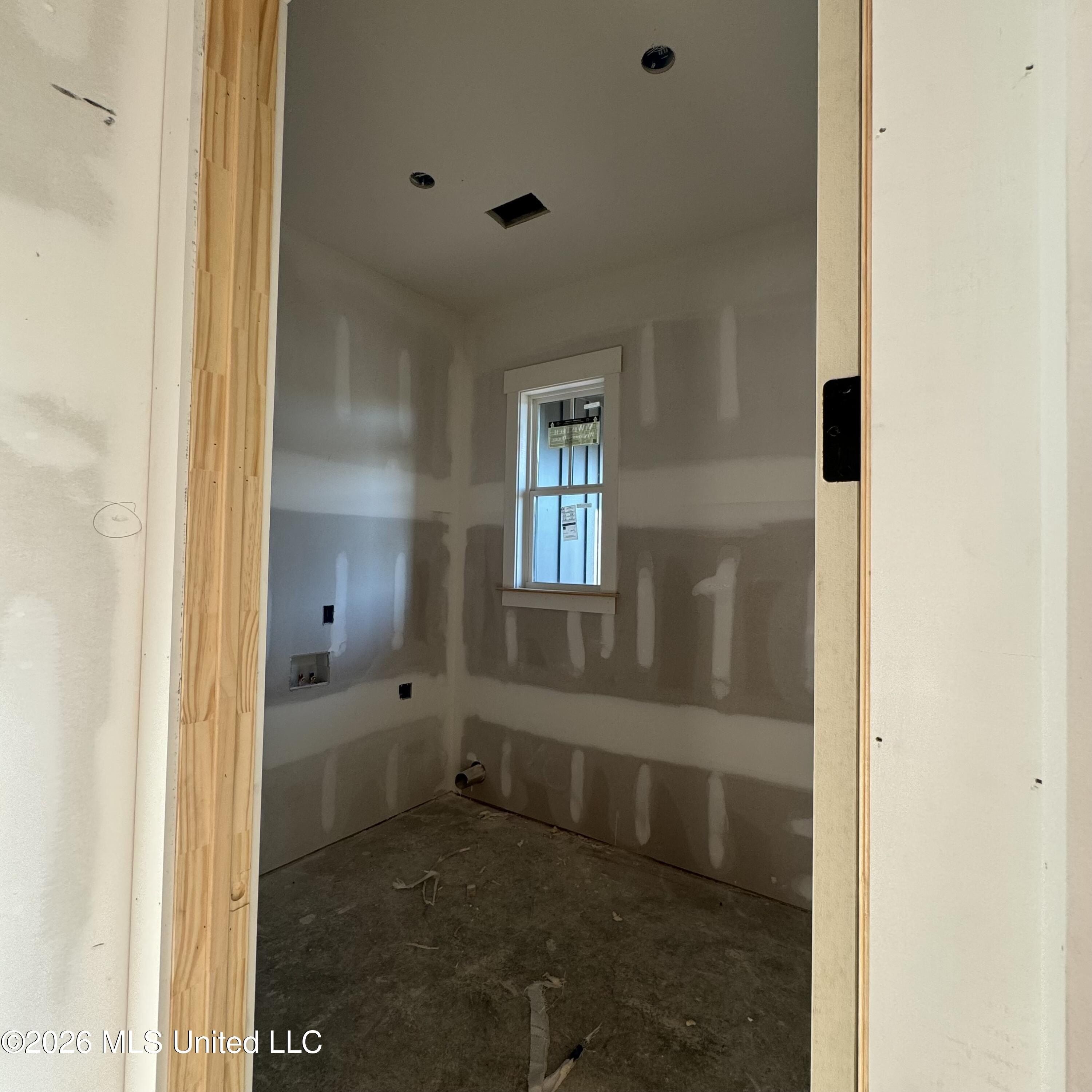 13654 Louise Cove. Byhalia, MS 38611