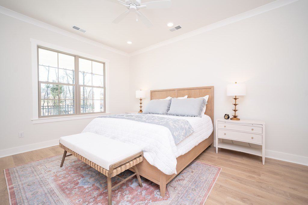 317 Cottage View. Oxford, MS 38655