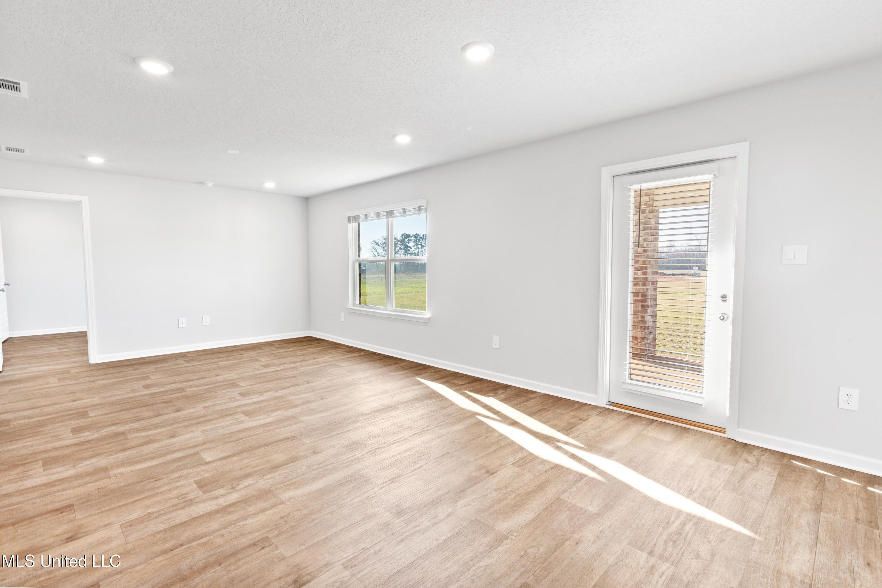 18 Crown Drive. Lucedale, MS 39452