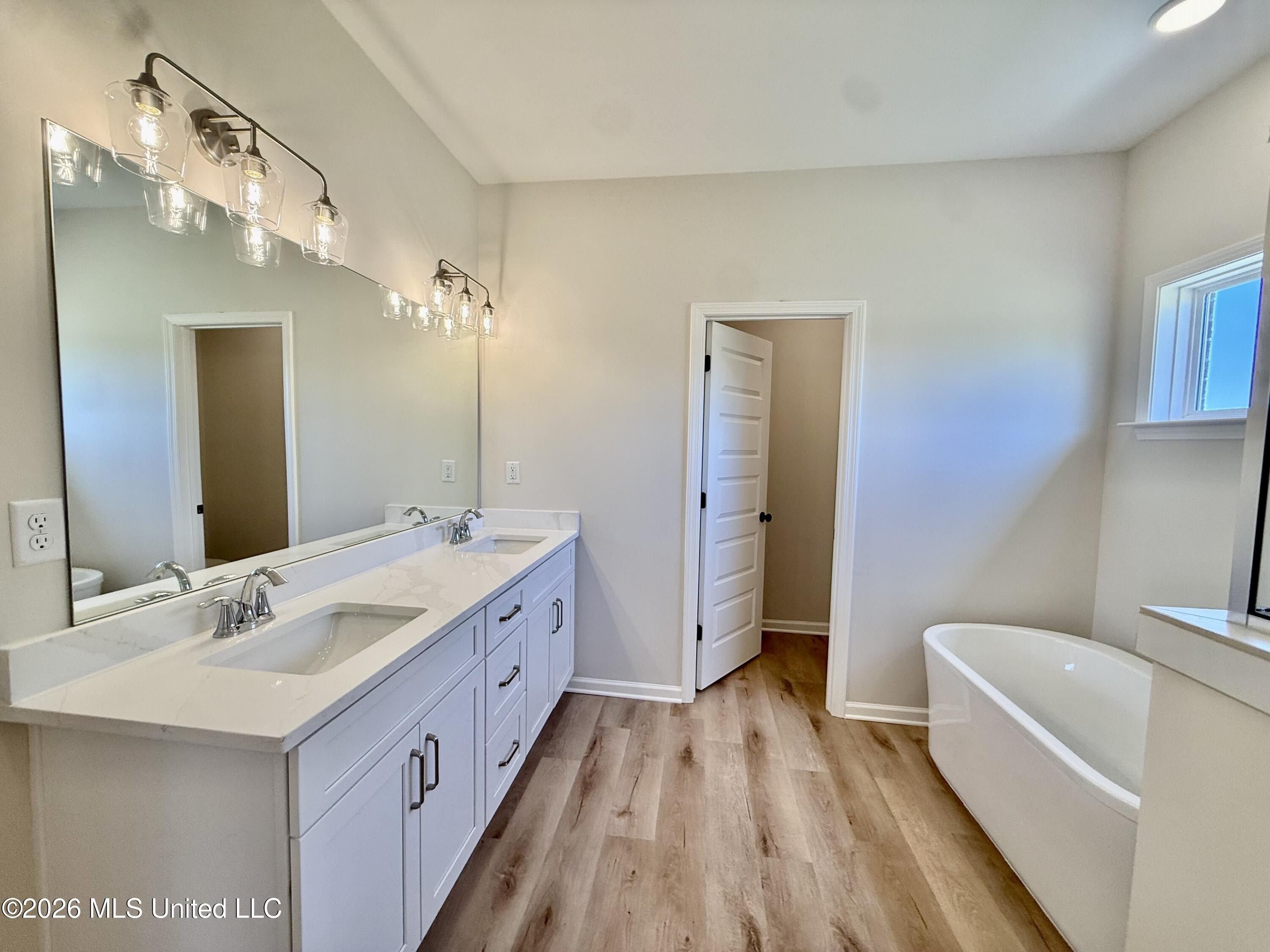 1079 Great Glen Drive. Southaven, MS 38671