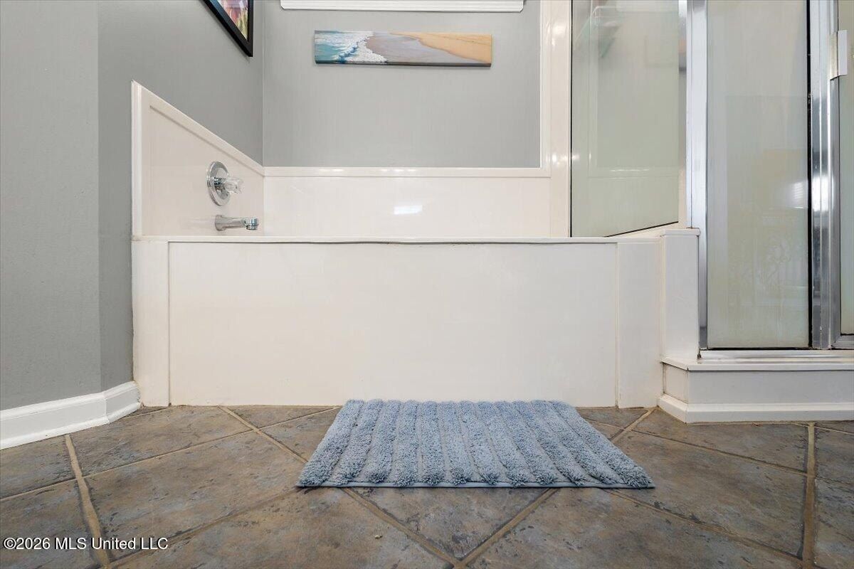 7350 Thistledown Cove. Southaven, MS 38671