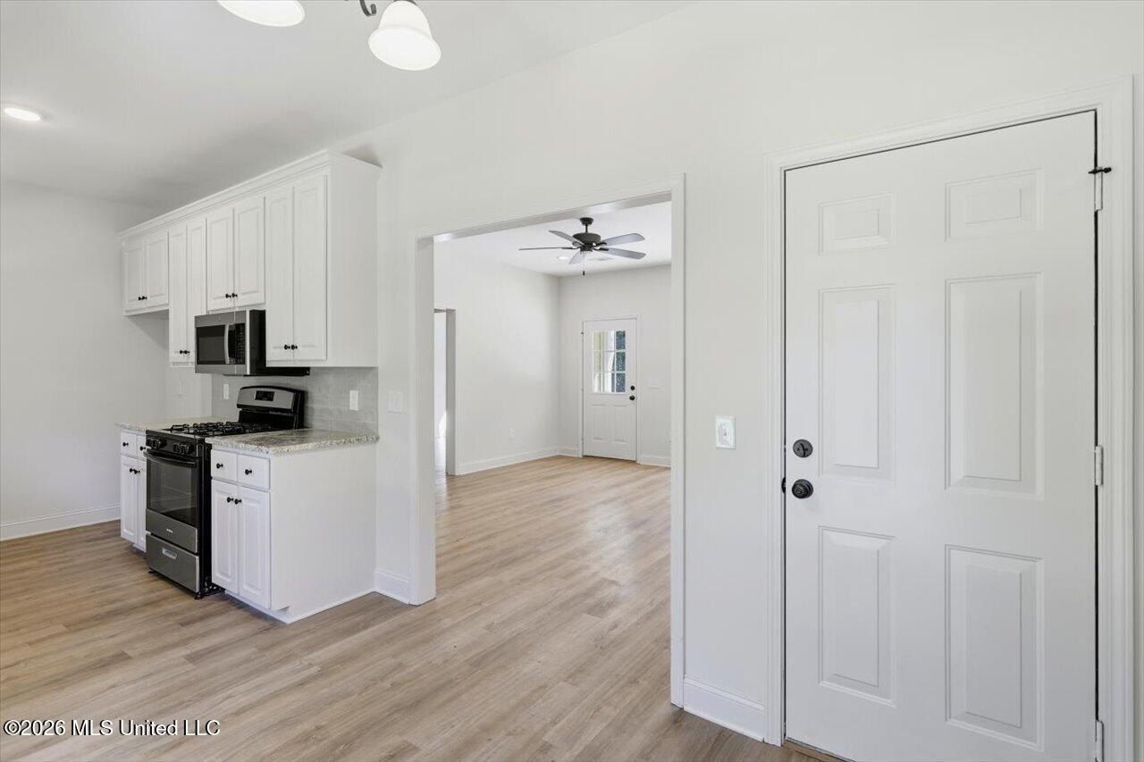 E Hillsdale Drive. Jackson, MS 39209