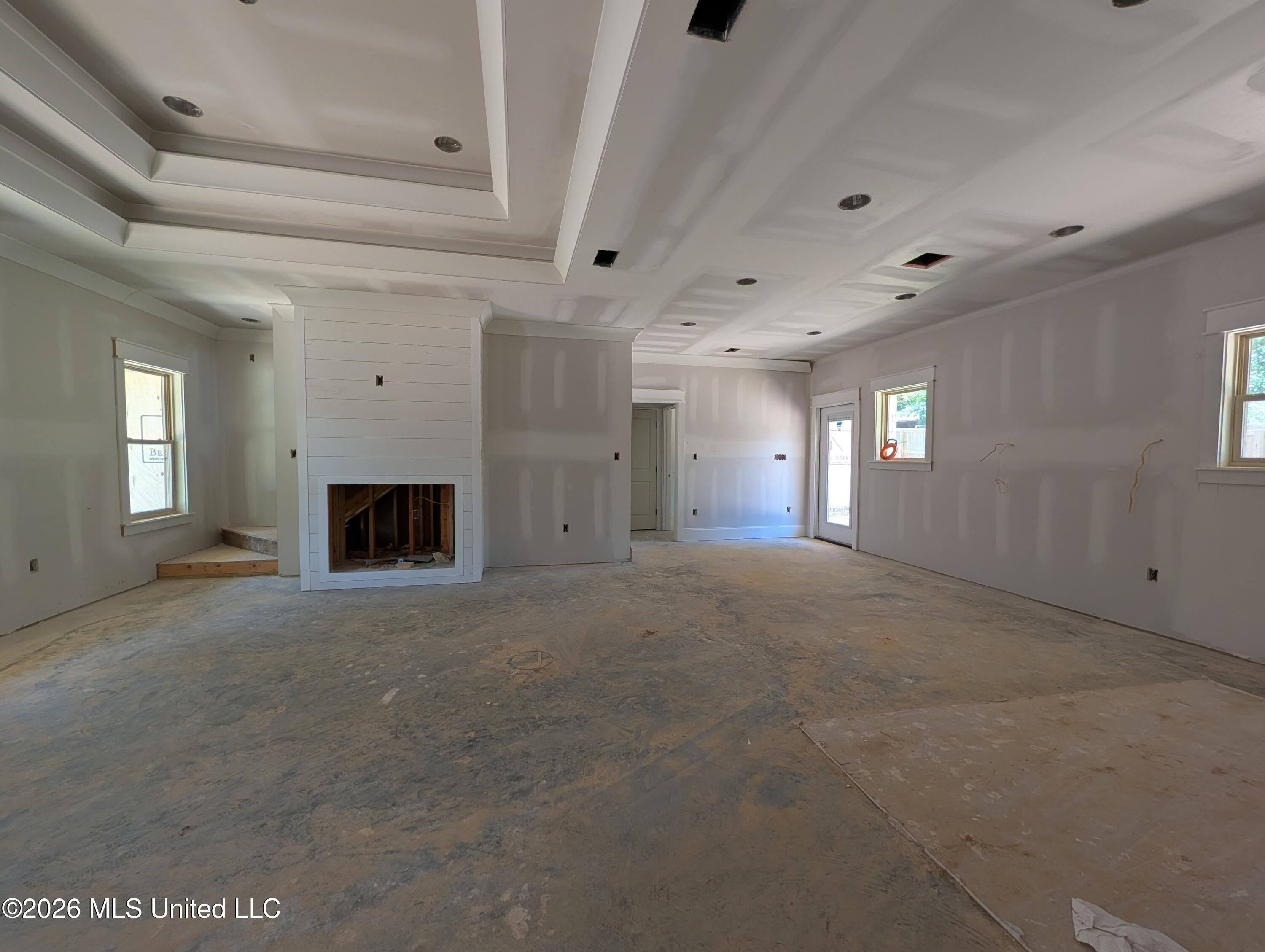 6632 Alii Place. Diamondhead, MS 39525