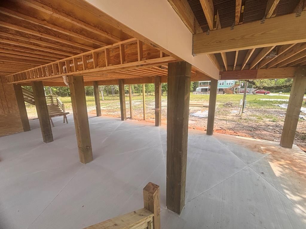 318 Hillcrest St. Waveland, MS 39576